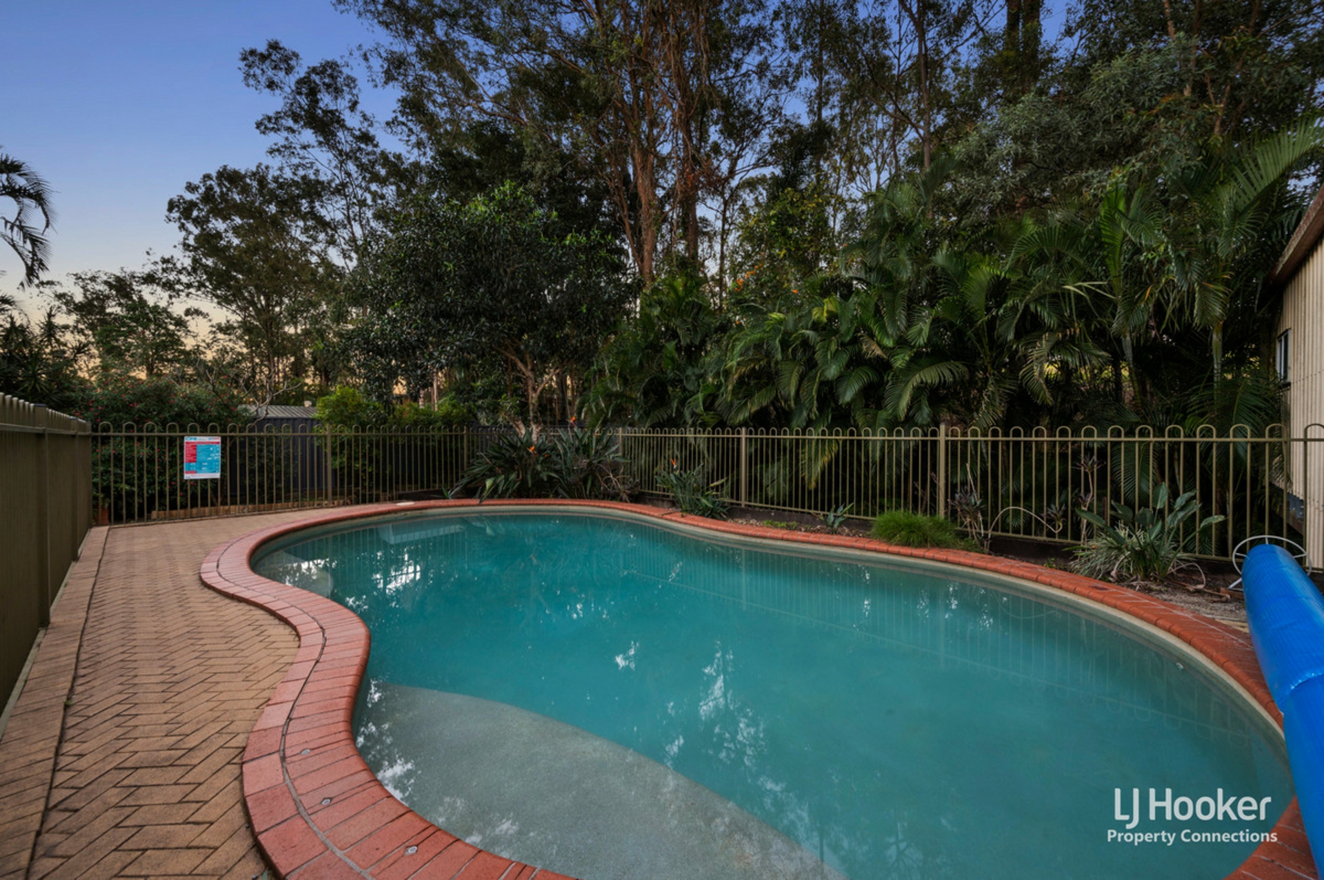 6 Cressbrook Drive — photo 14 of 28