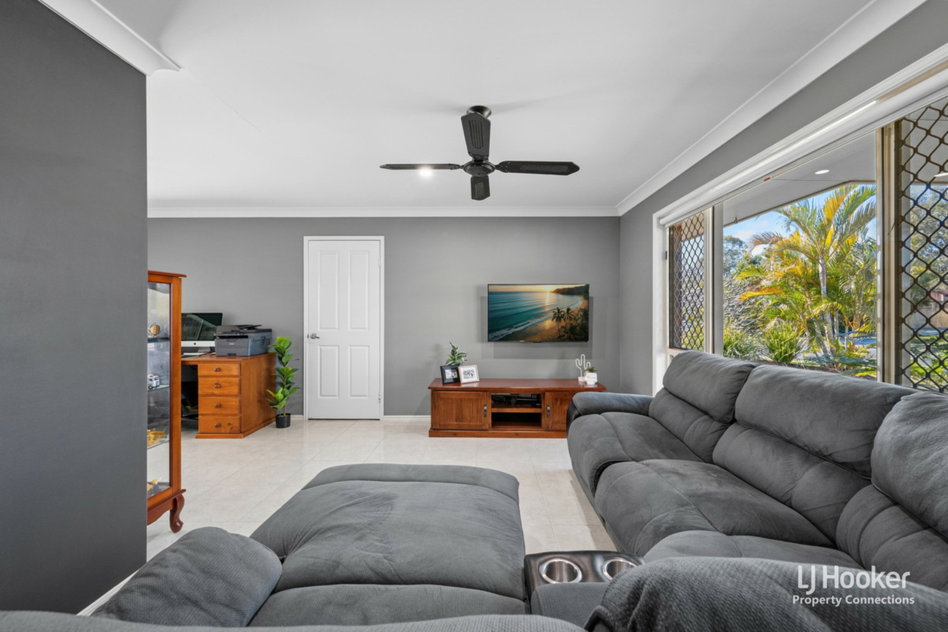 83 Hickory Drive — photo 5 of 30