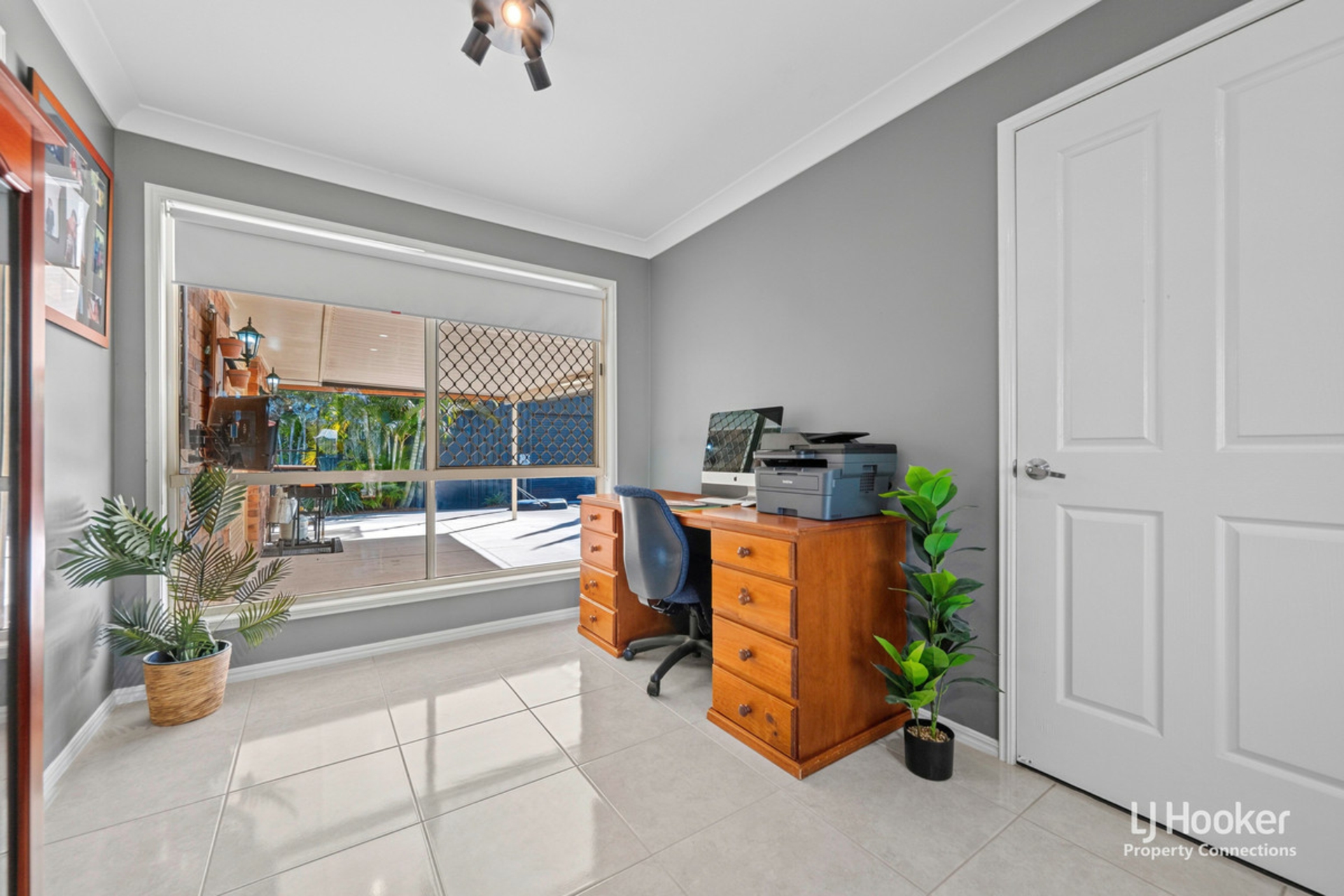 83 Hickory Drive — photo 7 of 30