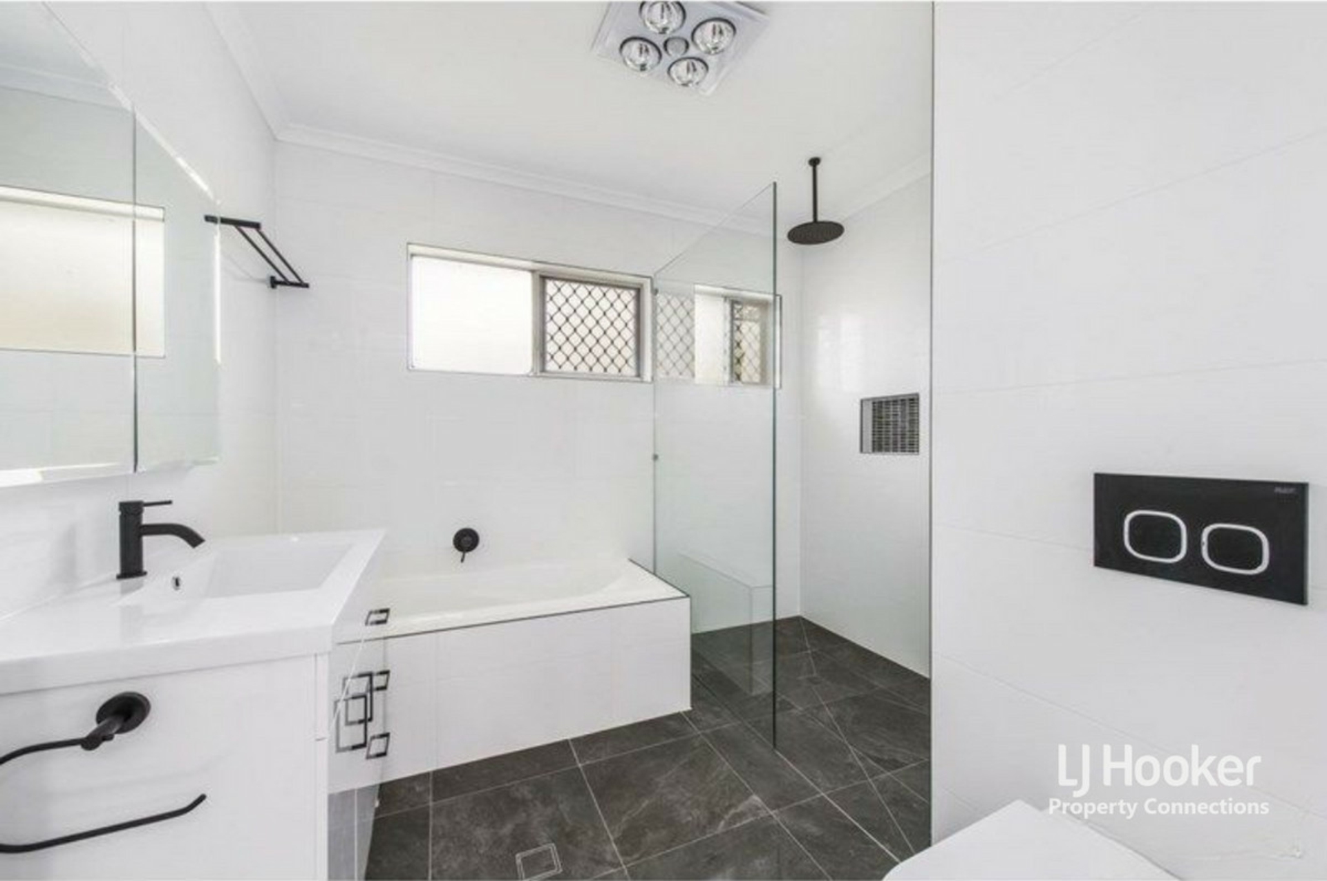 45 Windemere Road — photo 9 of 14