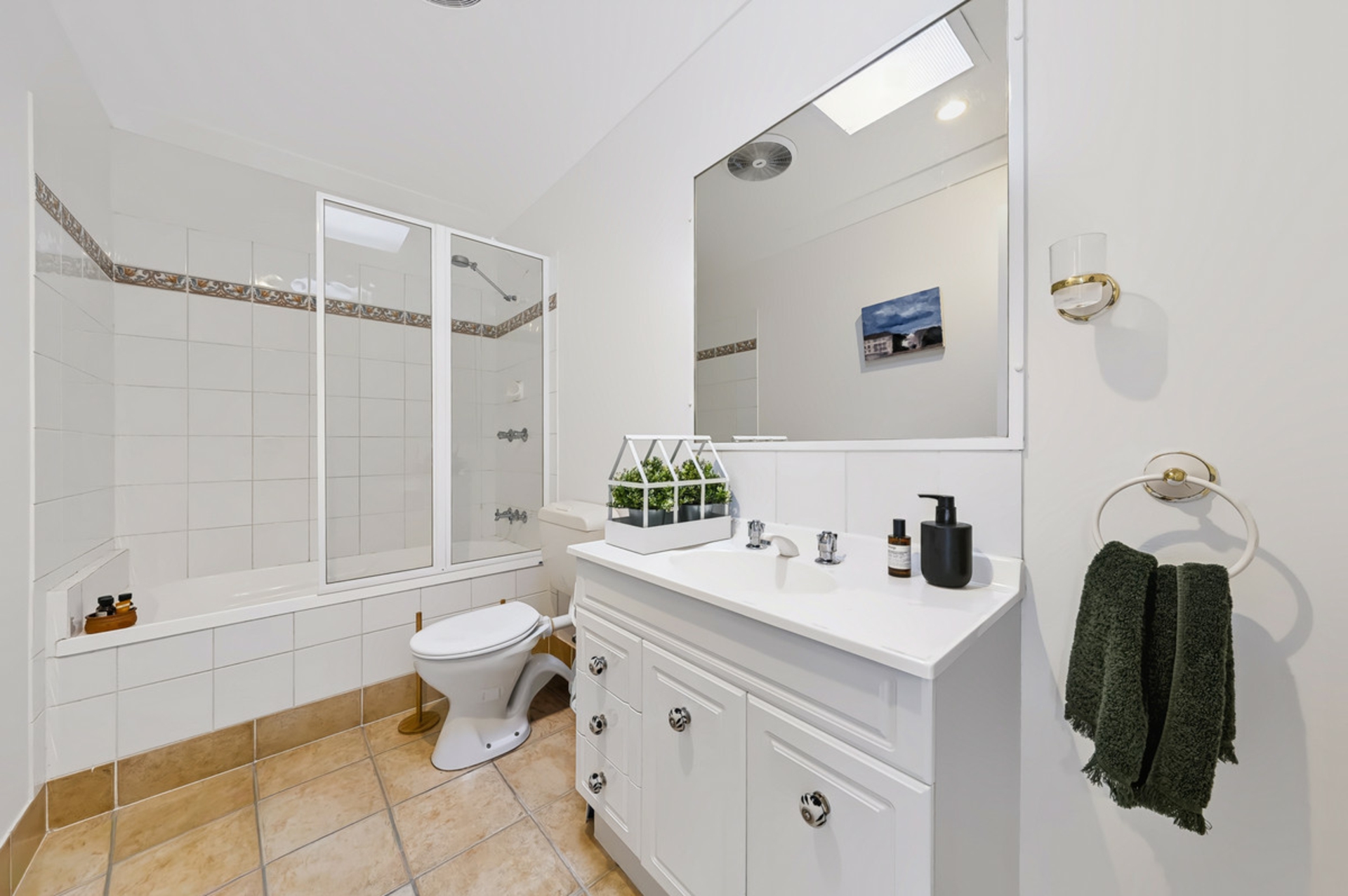 111/14 Everest Street — photo 13 of 18