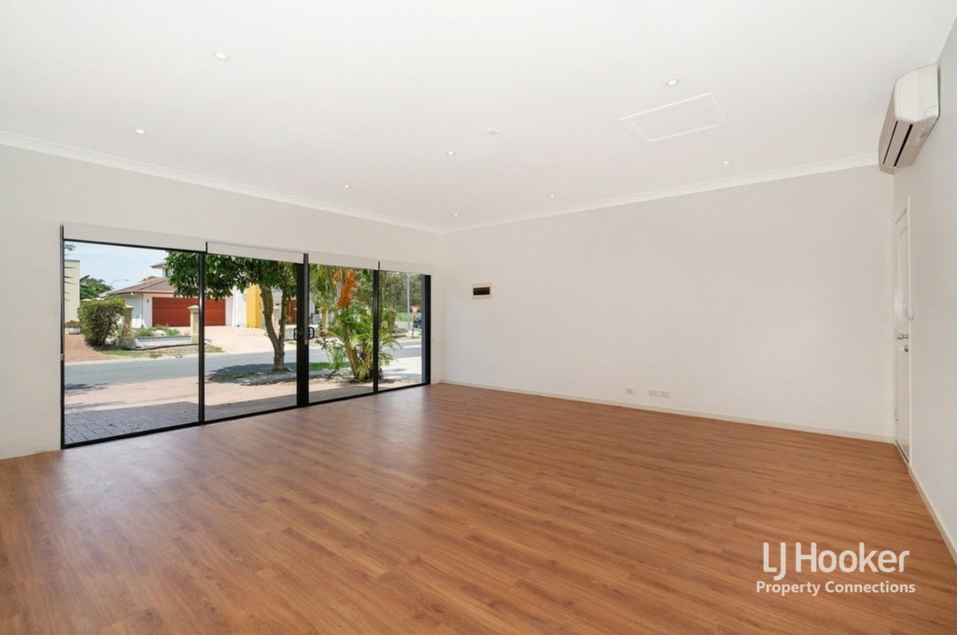 4 Somerset Drive — photo 5 of 13