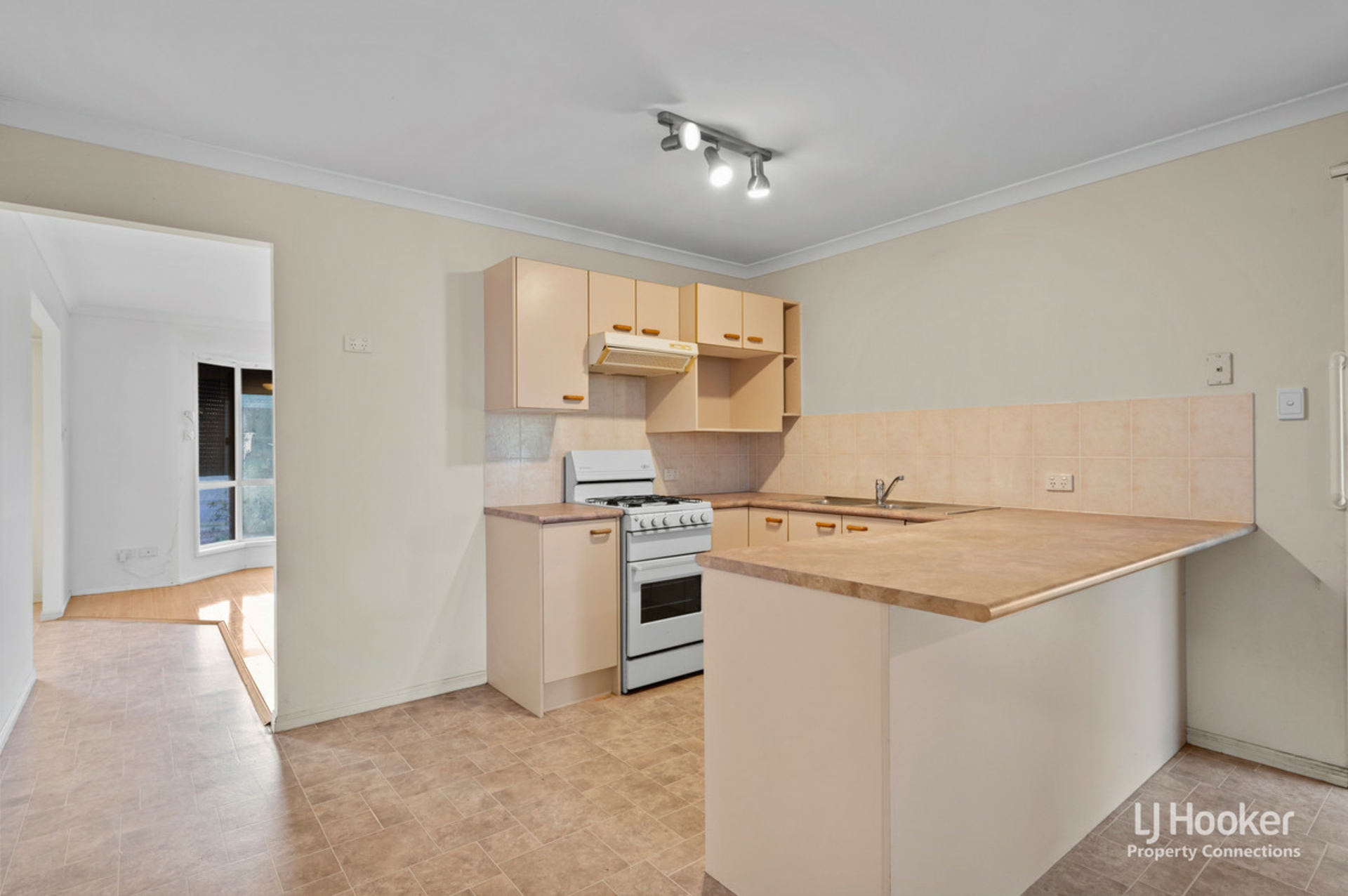 16 Marcia Belle Place — photo 3 of 16