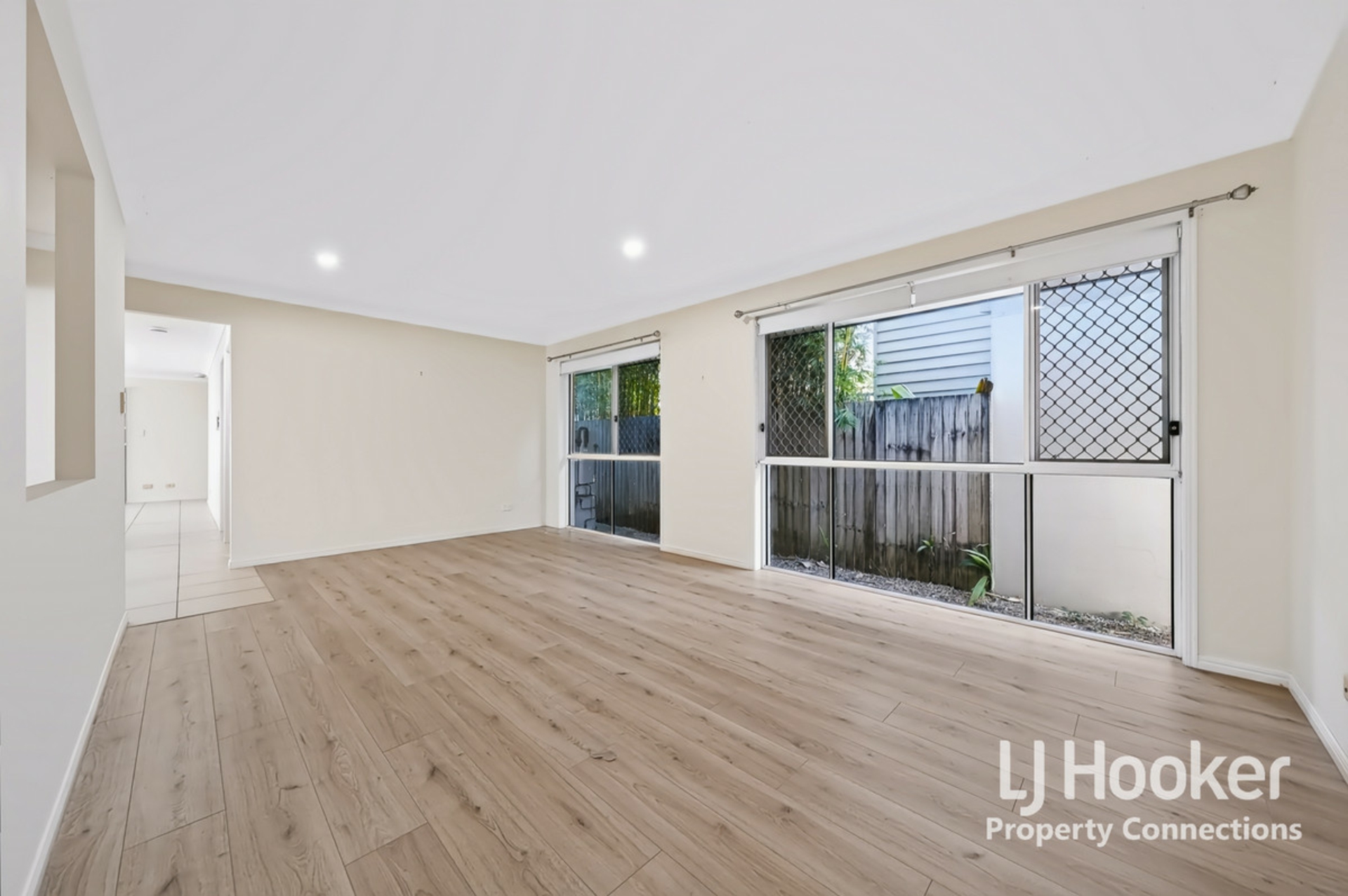 14 St Helens Road — photo 5 of 18