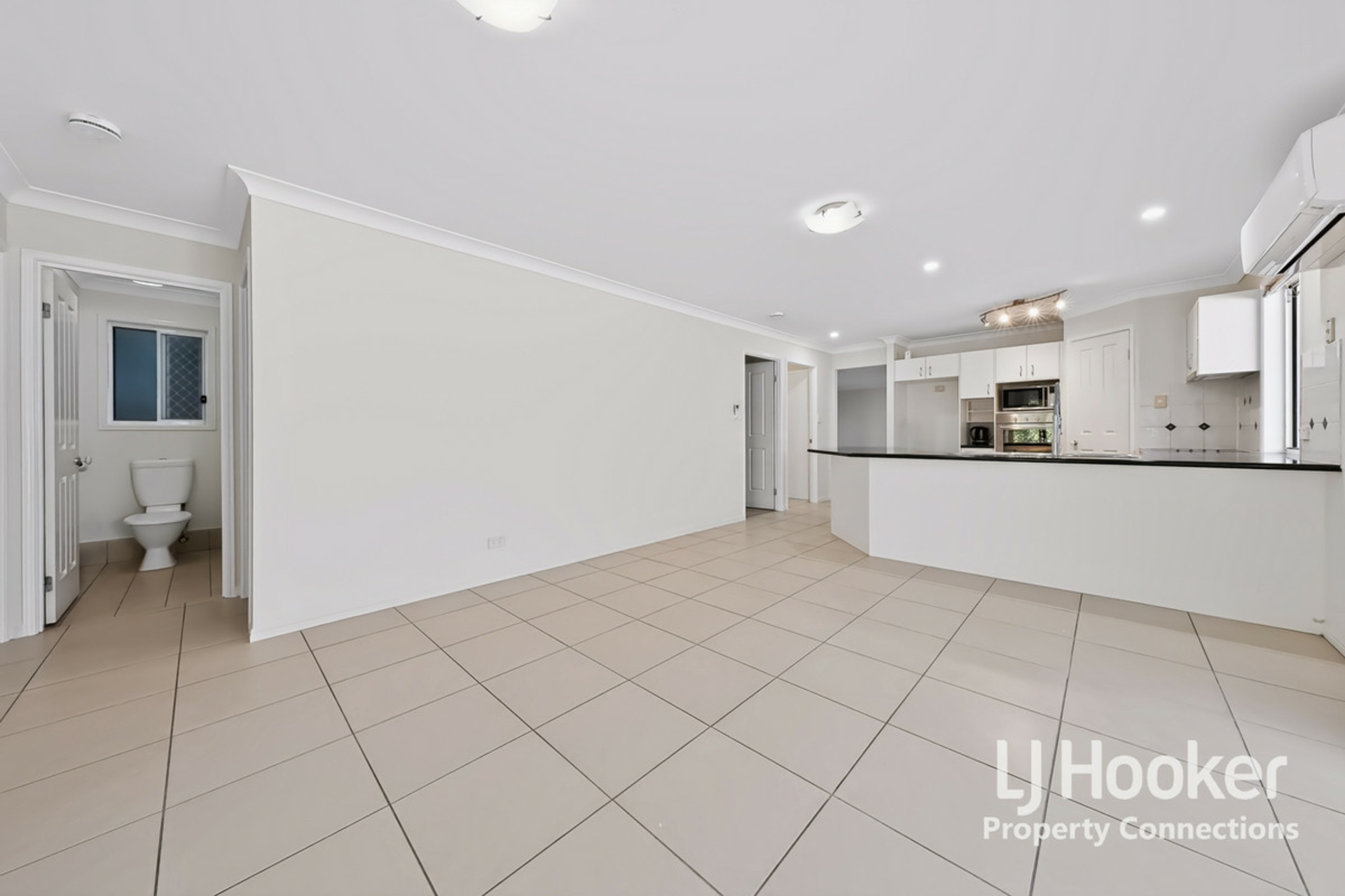 14 St Helens Road — photo 9 of 18