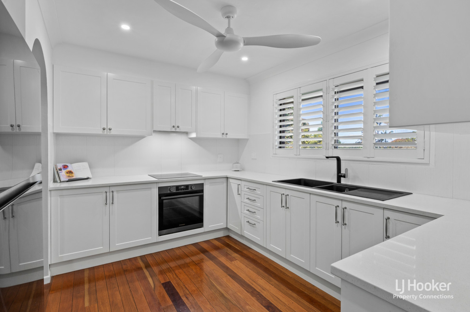 45 Viscount Street — photo 4 of 29