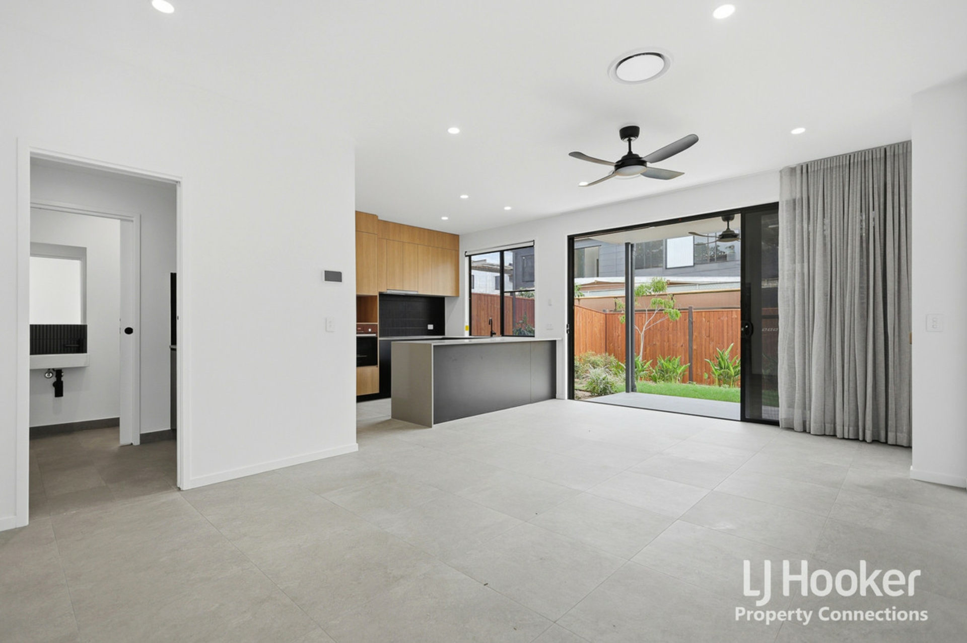 60/110 Greensill Road — photo 2 of 12