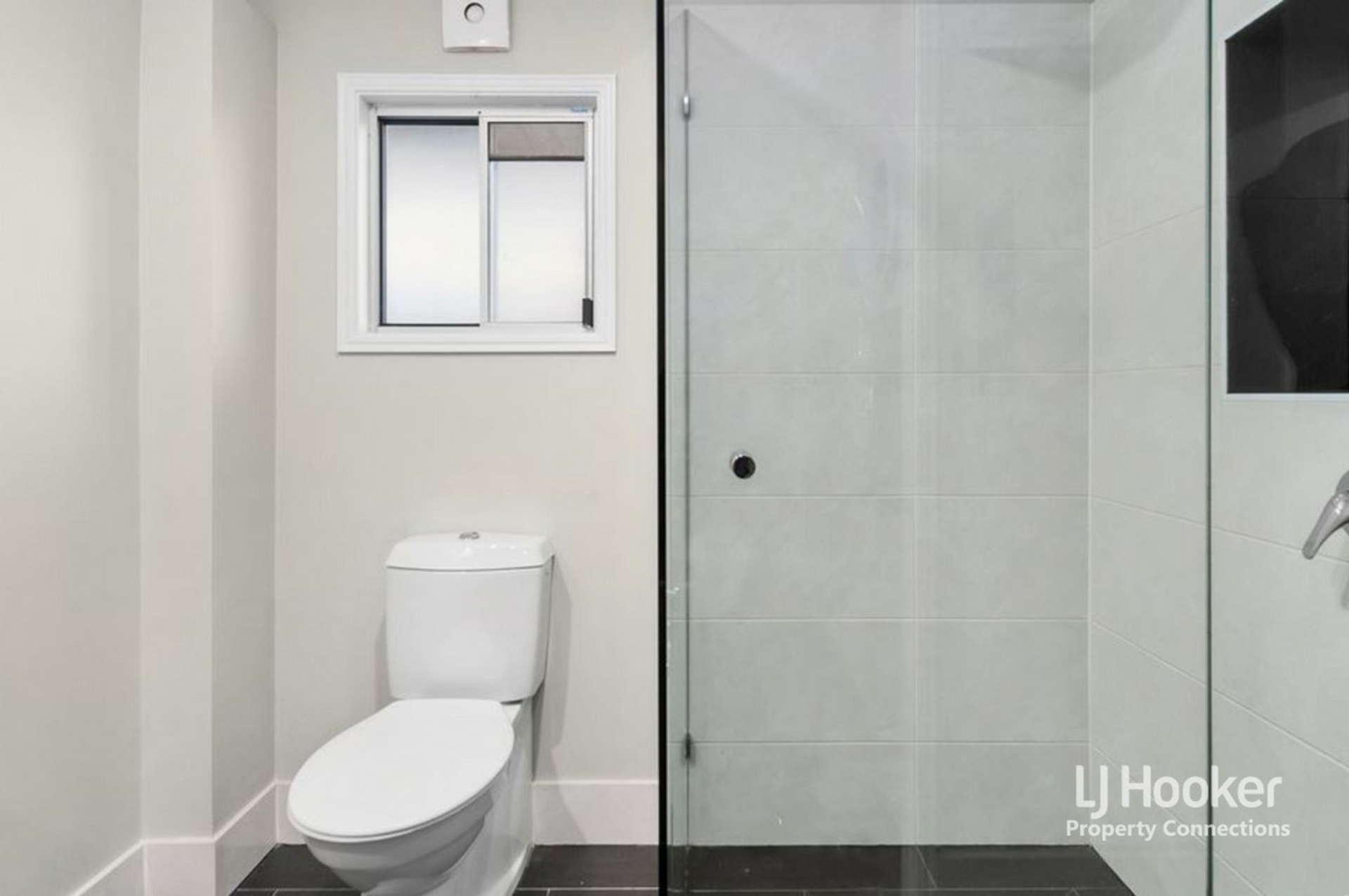 44 Varndell Street — photo 13 of 14