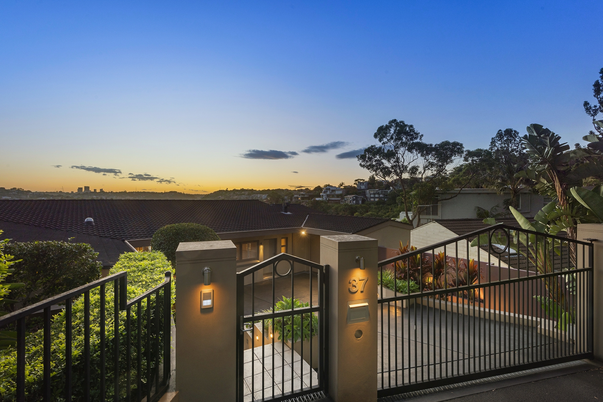 37 Peronne Avenue, CLONTARF