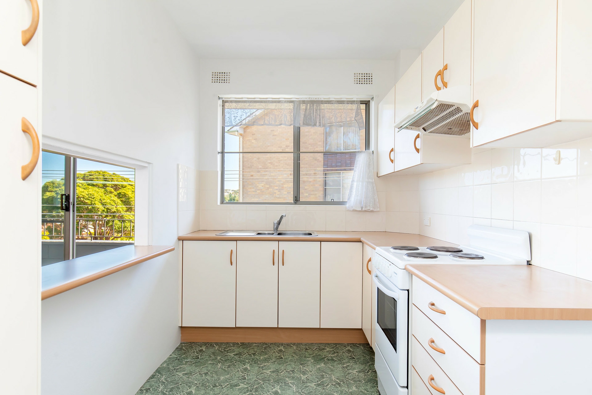 2/450 Sydney Road, BALGOWLAH