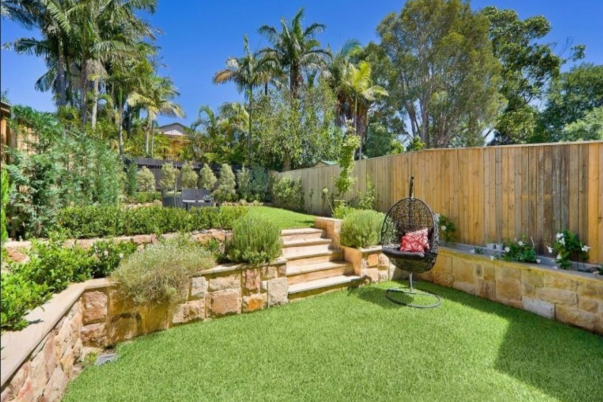 469 Sydney Road — photo 7 of 8