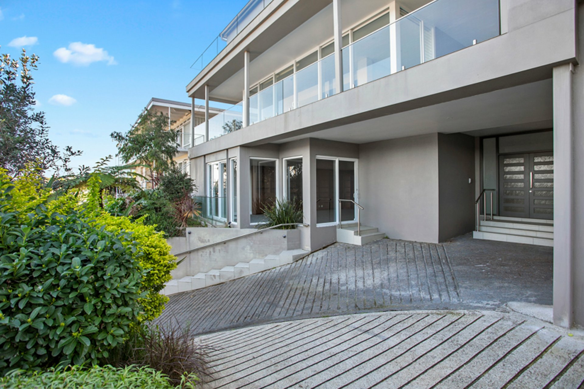 40 Seaforth Crescent — photo 14 of 17