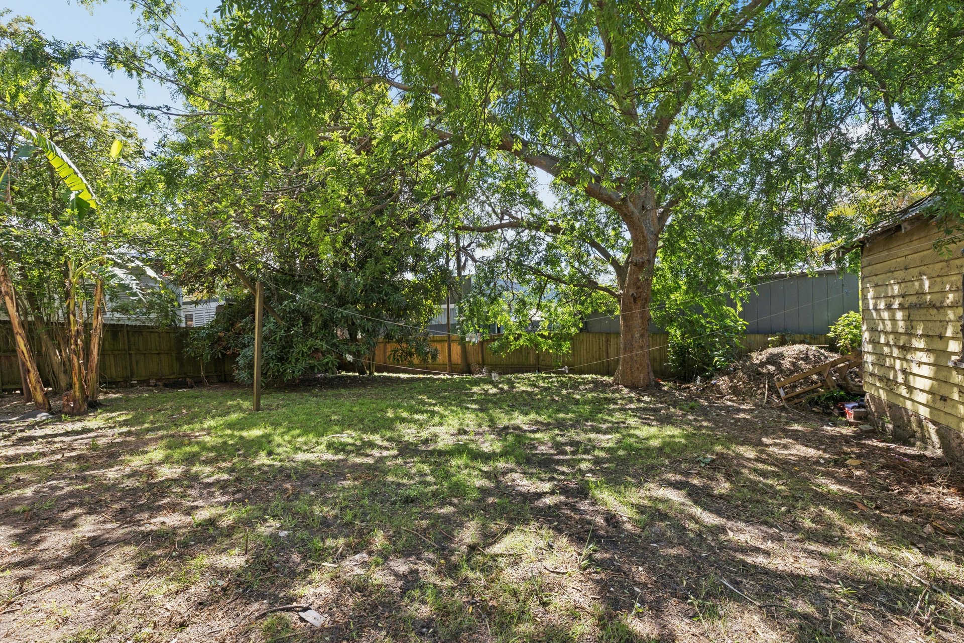 17 Daisy Street — photo 2 of 18