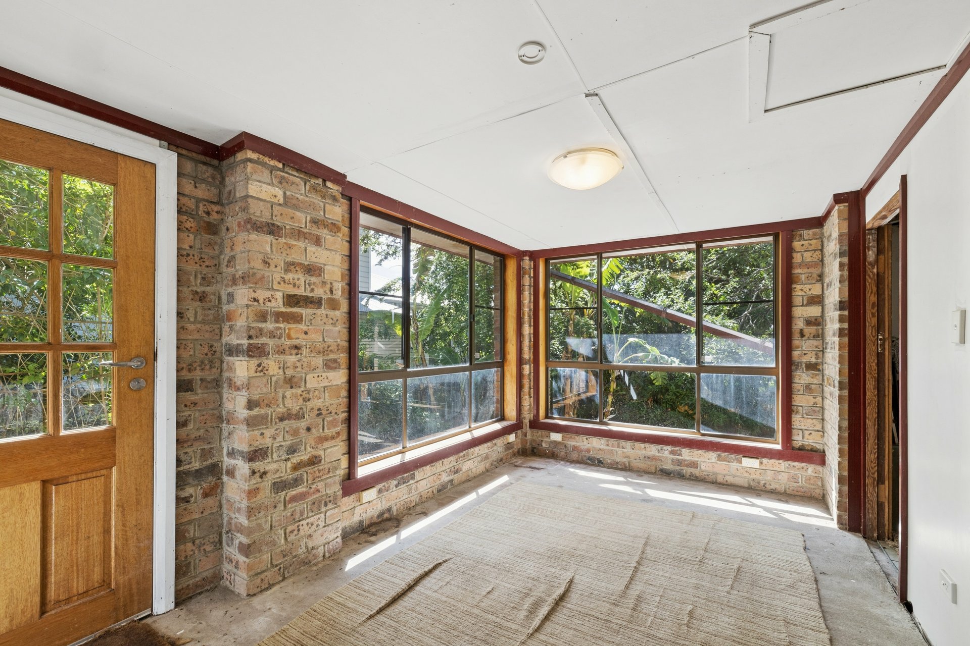 17 Daisy Street — photo 5 of 18