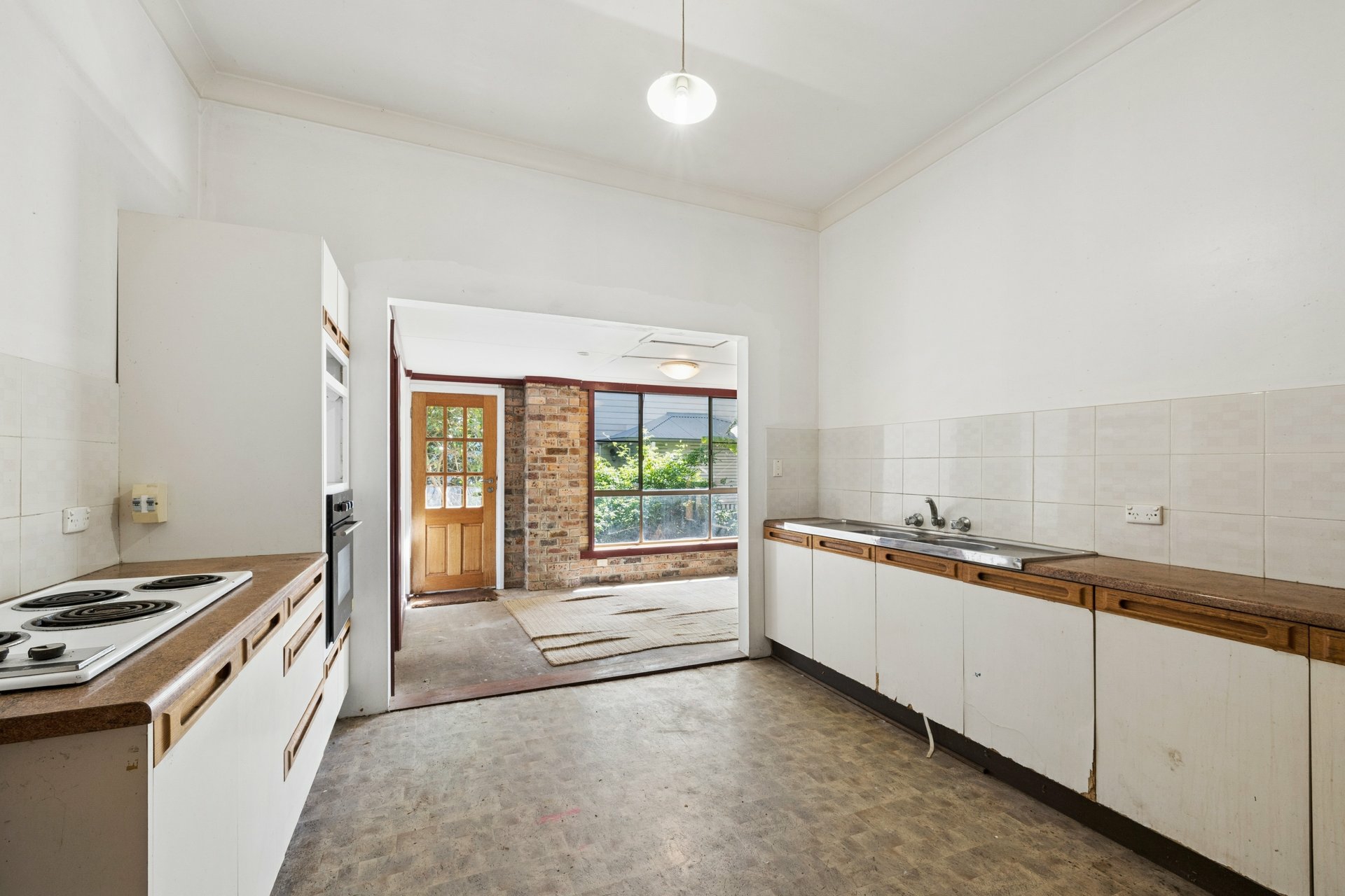 17 Daisy Street — photo 6 of 18