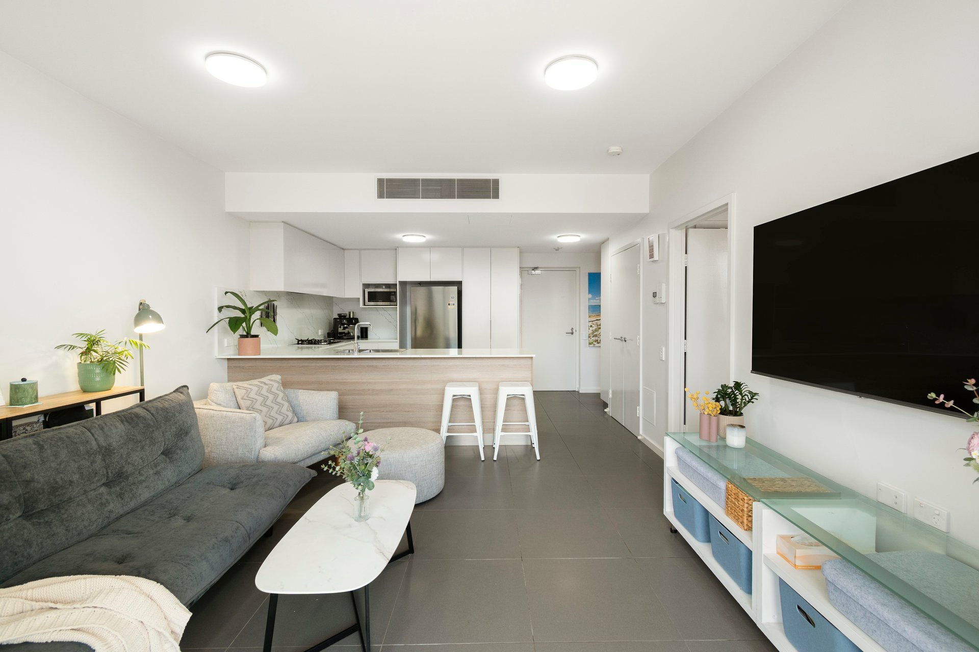 6/323-325 Sydney Road — photo 2 of 10