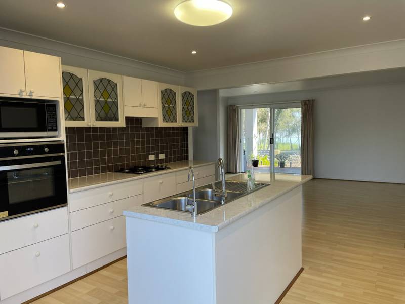 15 Lucinda Ave, KILLARNEY VALE