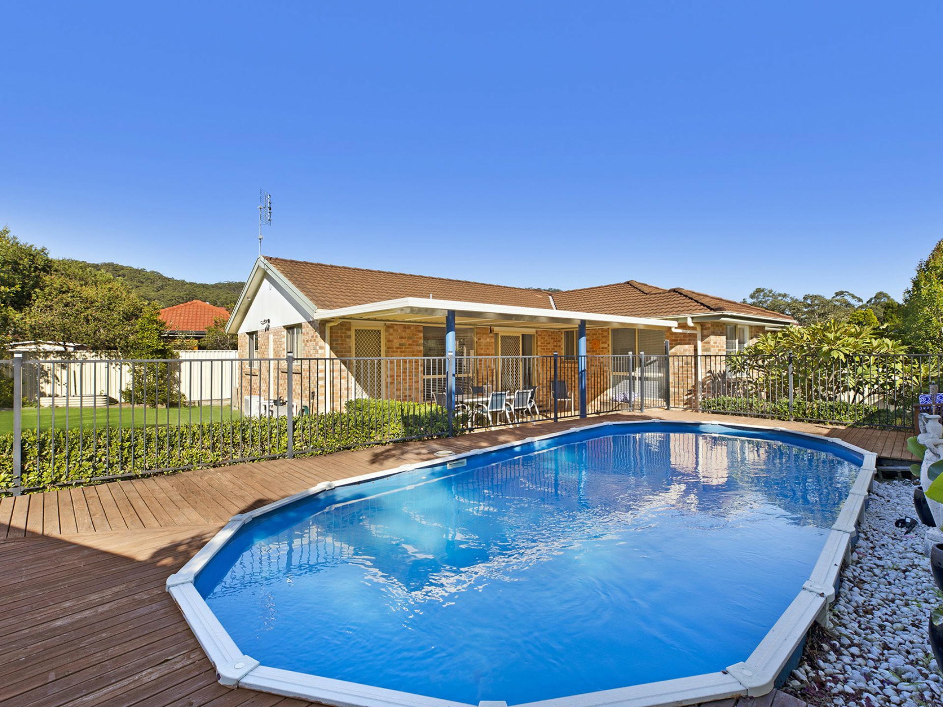 52 Greenvale Road Green Point NSW