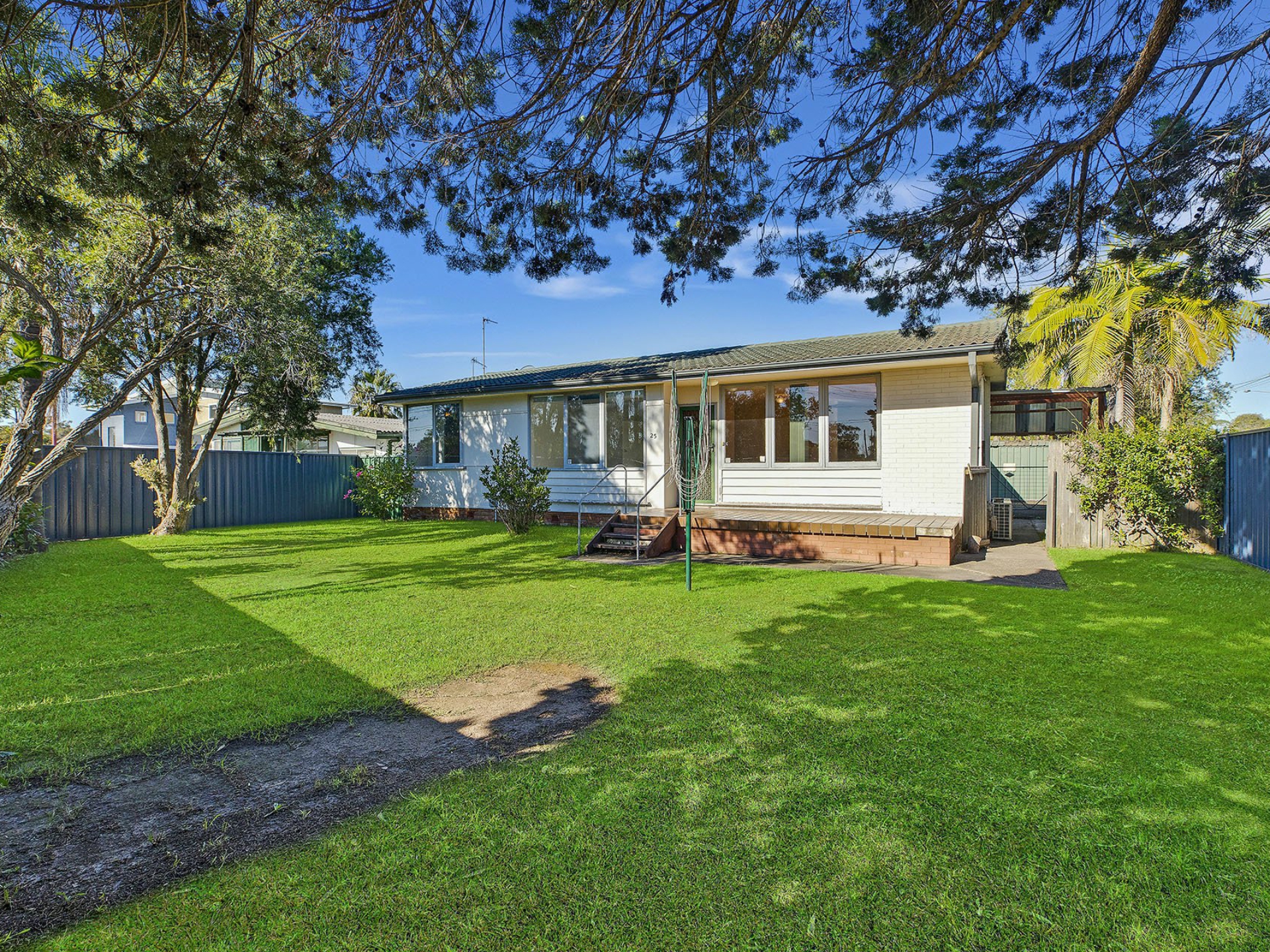 25 Hume Boulevard, Killarney Vale