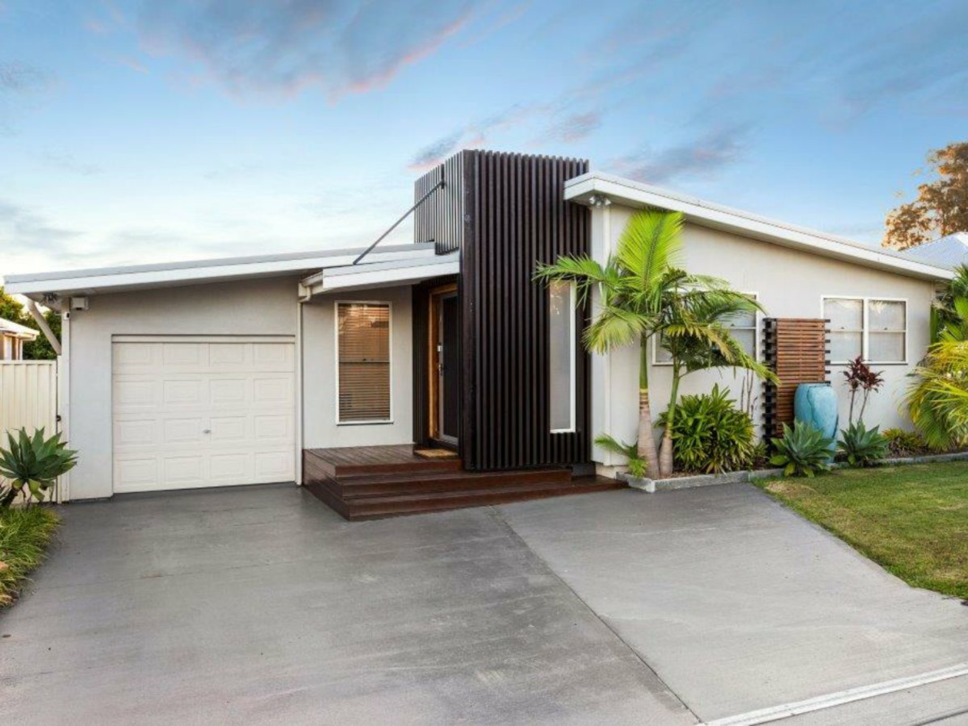 12 Robertson Road, KILLARNEY VALE