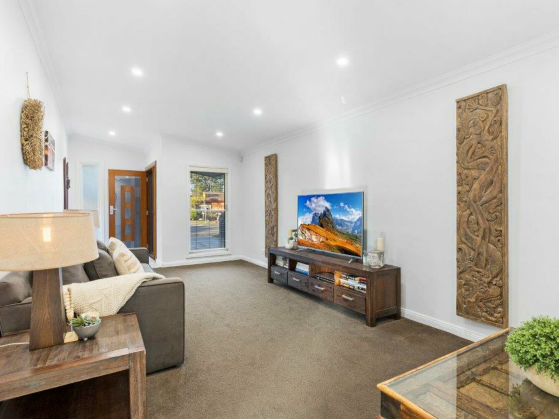 12 Robertson Road, KILLARNEY VALE