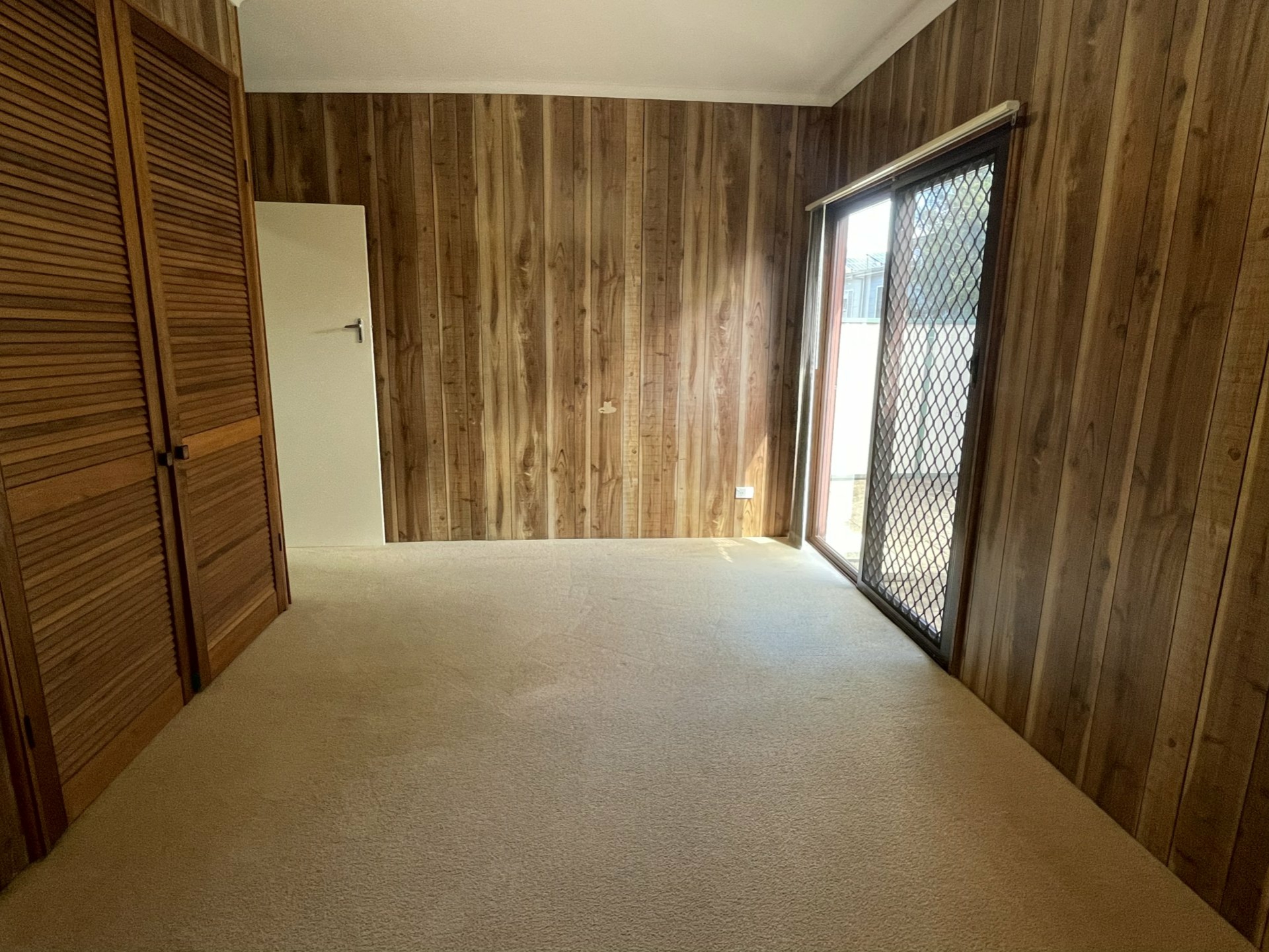 1 Sunshine Avenue, CHITTAWAY POINT