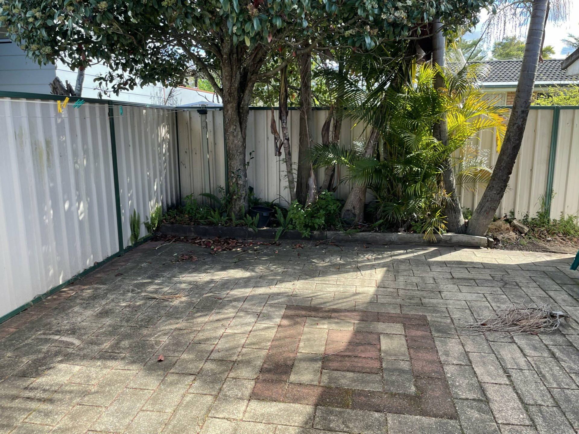 1 Sunshine Avenue, CHITTAWAY POINT
