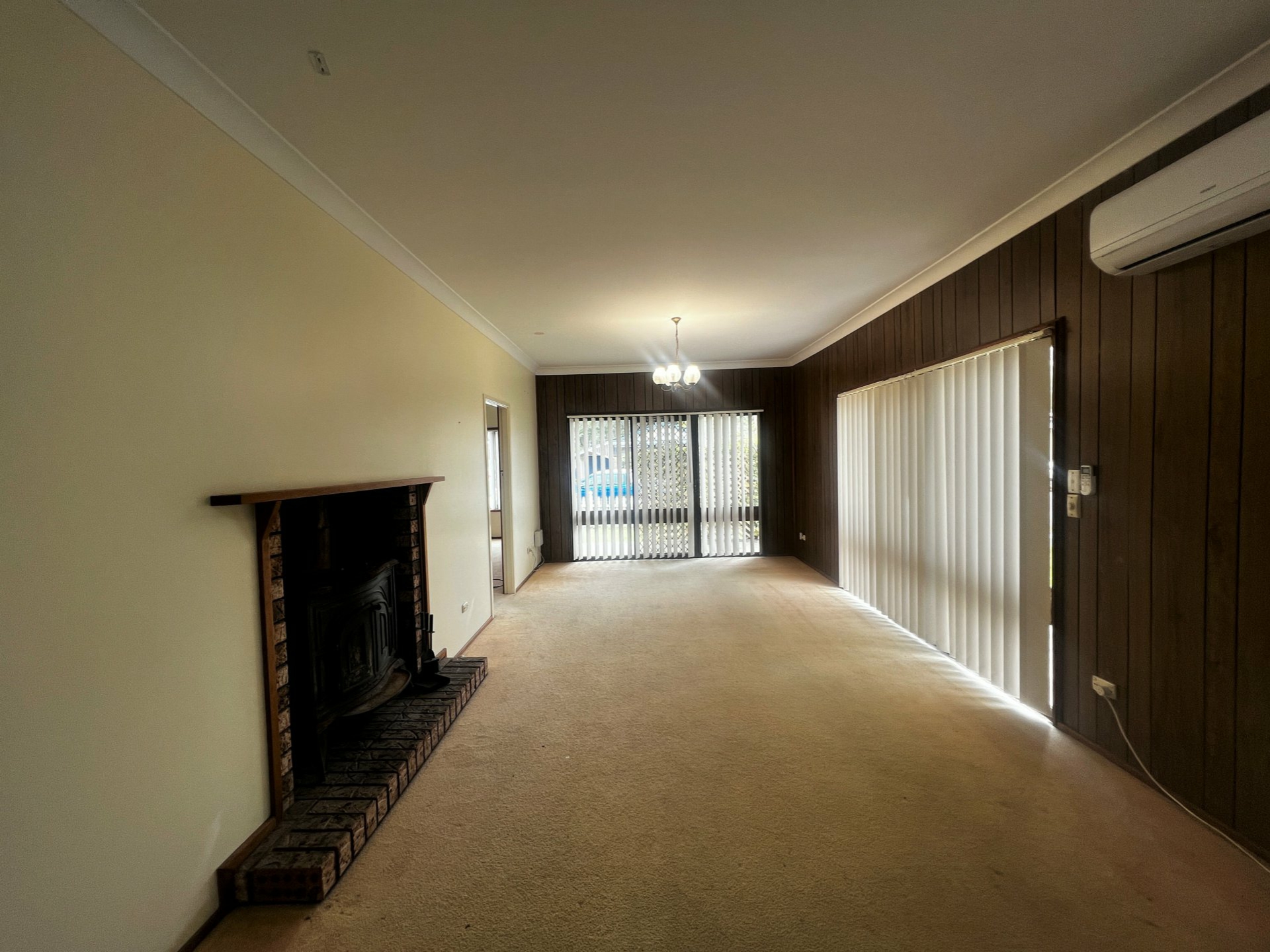 1 Sunshine Avenue, CHITTAWAY POINT