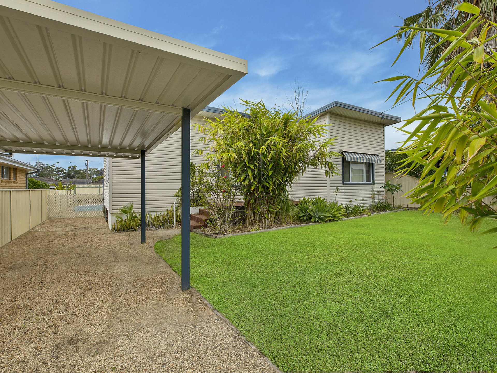 10 Dampier Boulevard Killarney Vale NSW