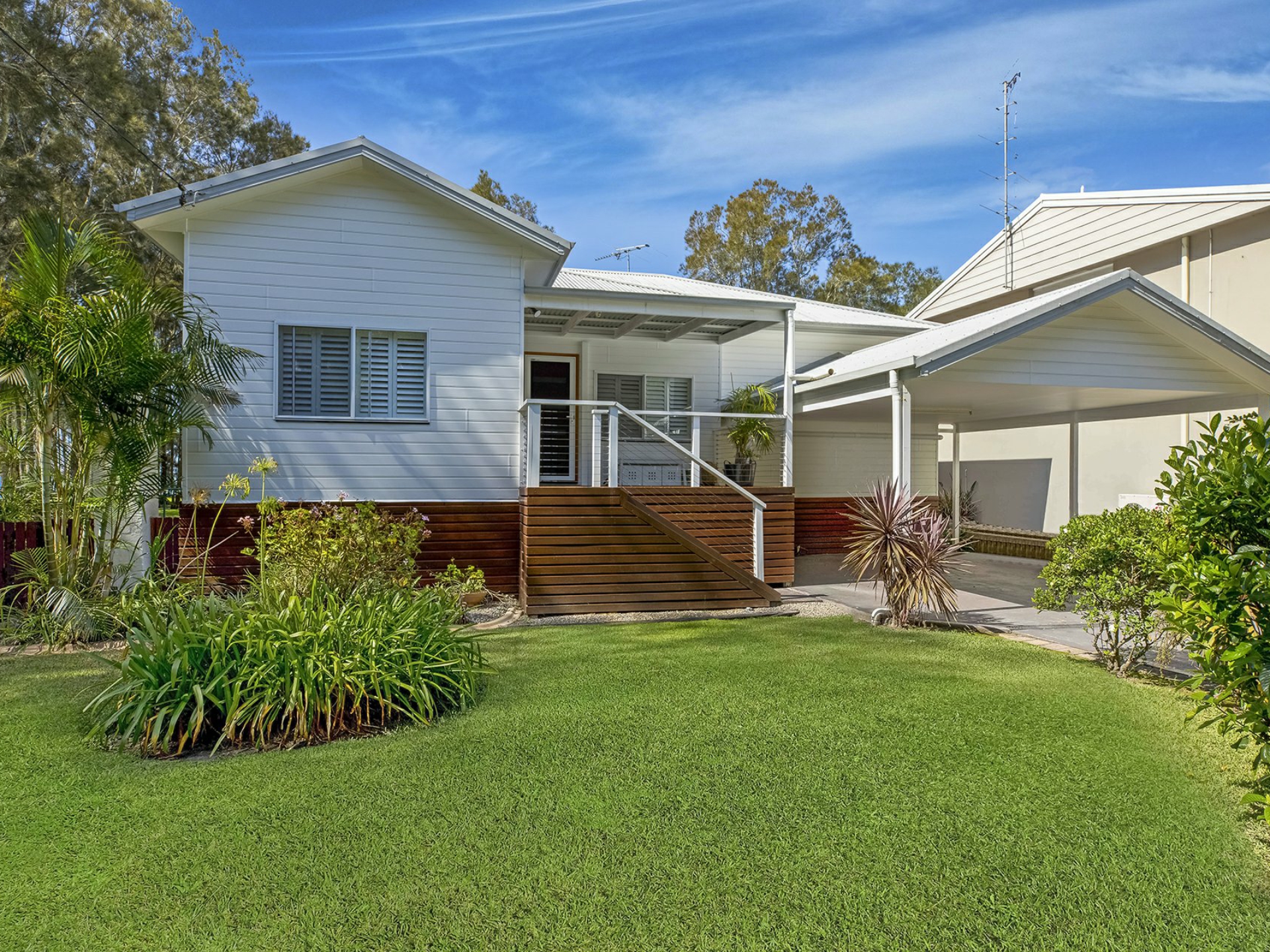 21 The Peninsula Killarney Vale NSW