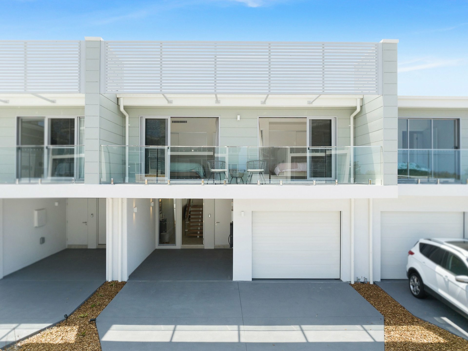 76 White Haven Avenue, MAGENTA