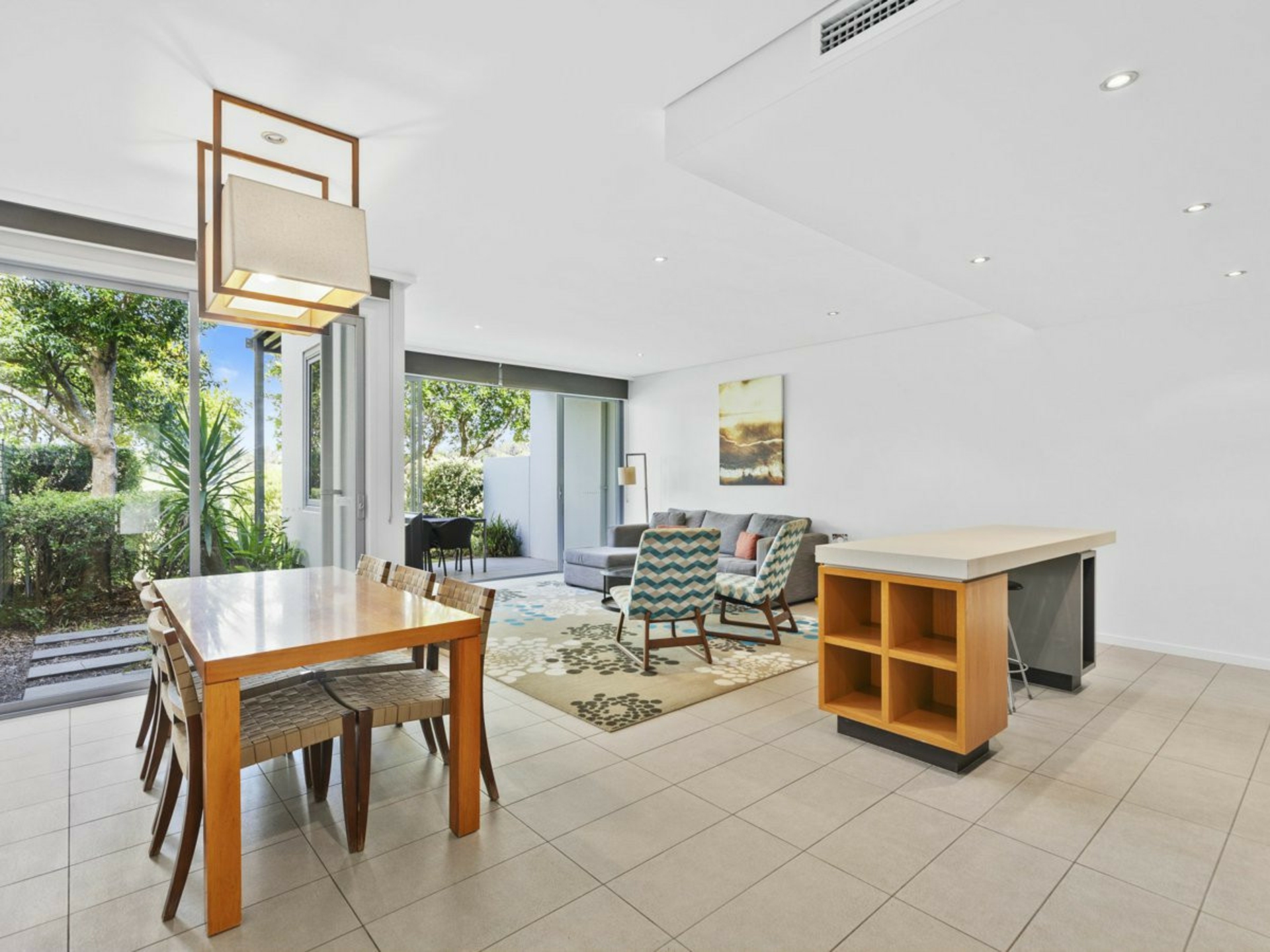 604/3 Turnberry Avenue, MAGENTA