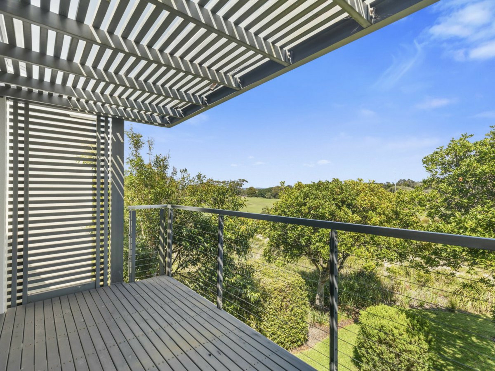 604/3 Turnberry Avenue, MAGENTA