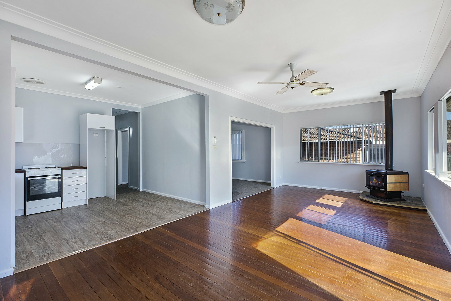 34 Thompson Street, LONG JETTY