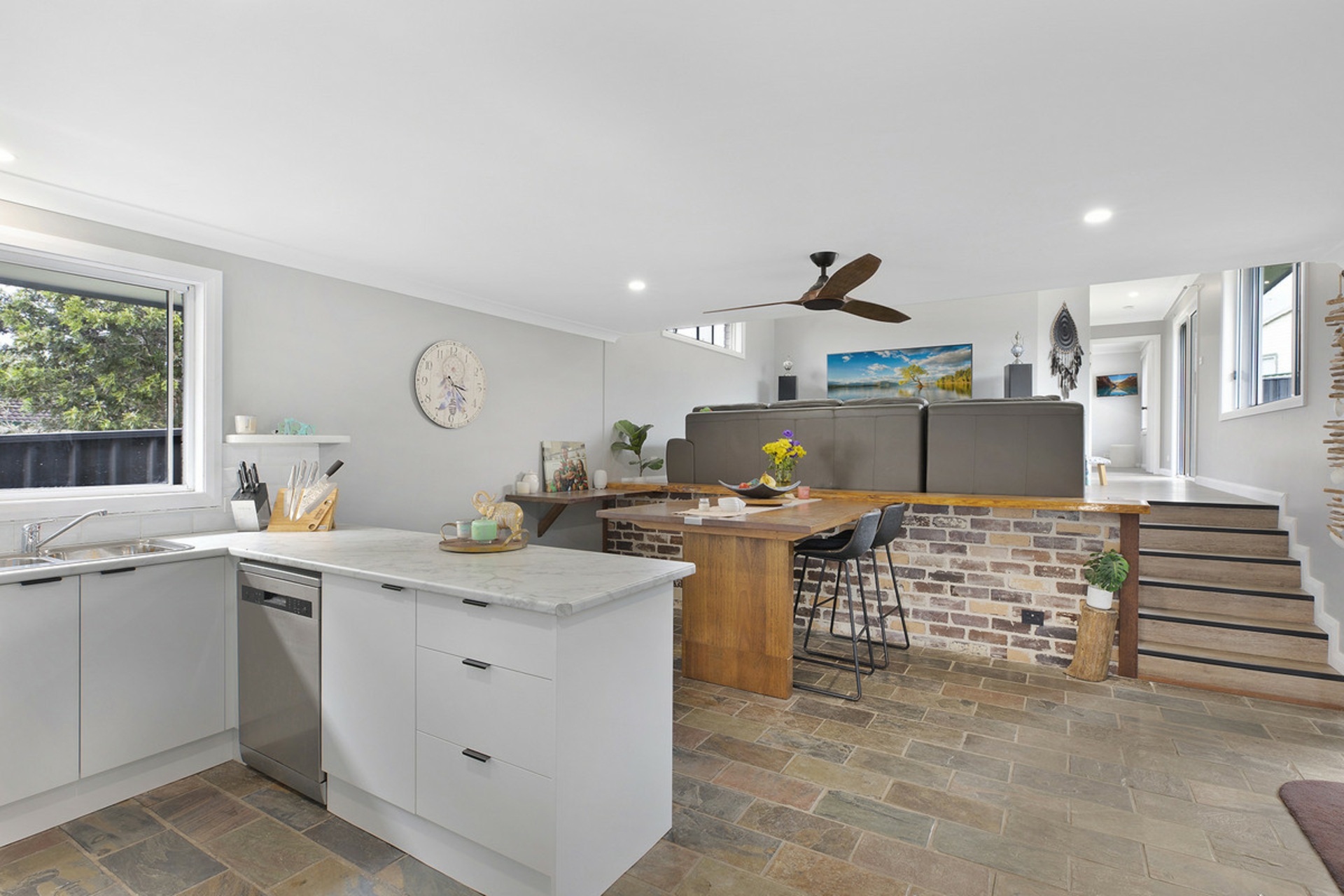 5 Ventura Avenue, BATEAU BAY