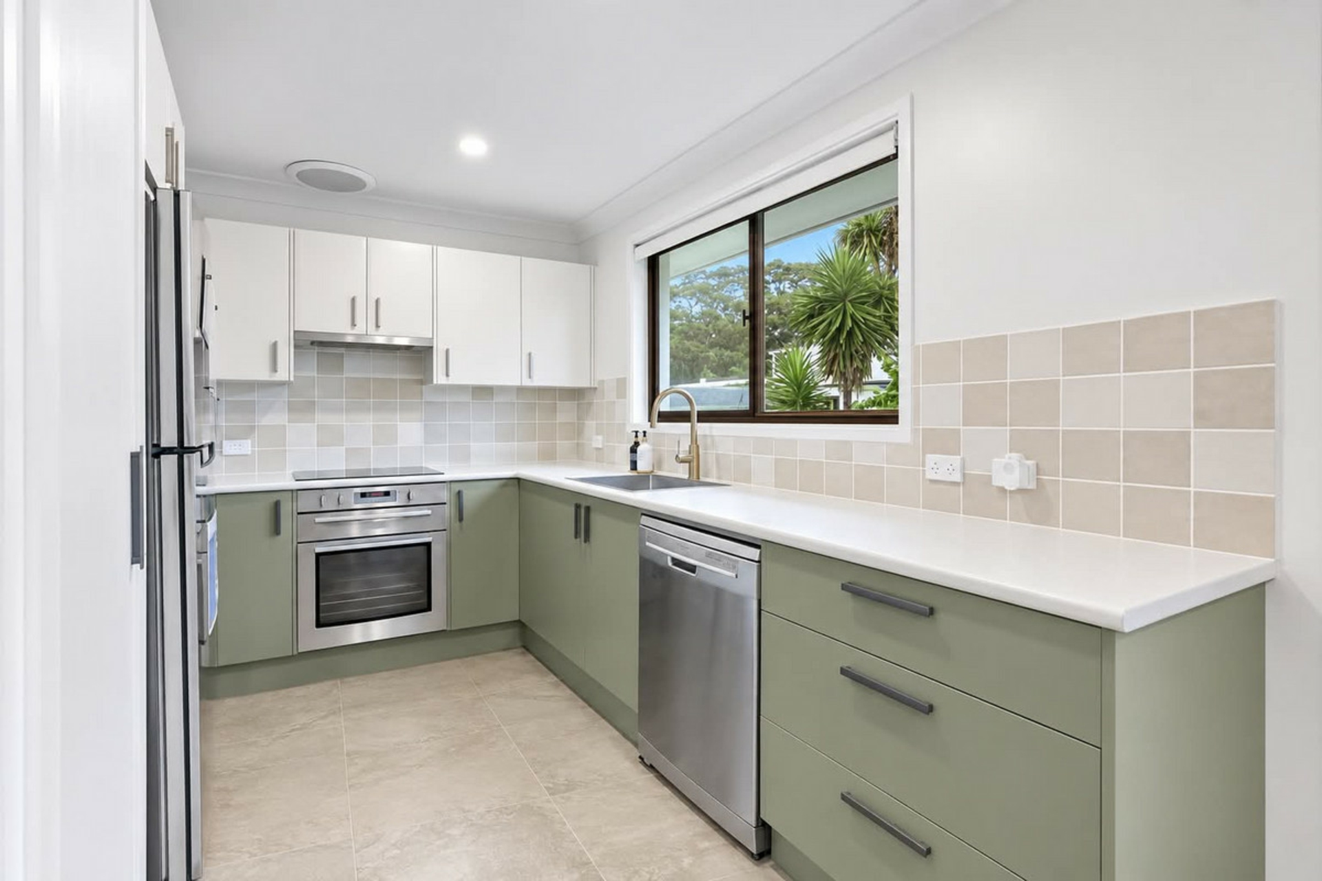 20 Moloki Avenue — photo 6 of 14