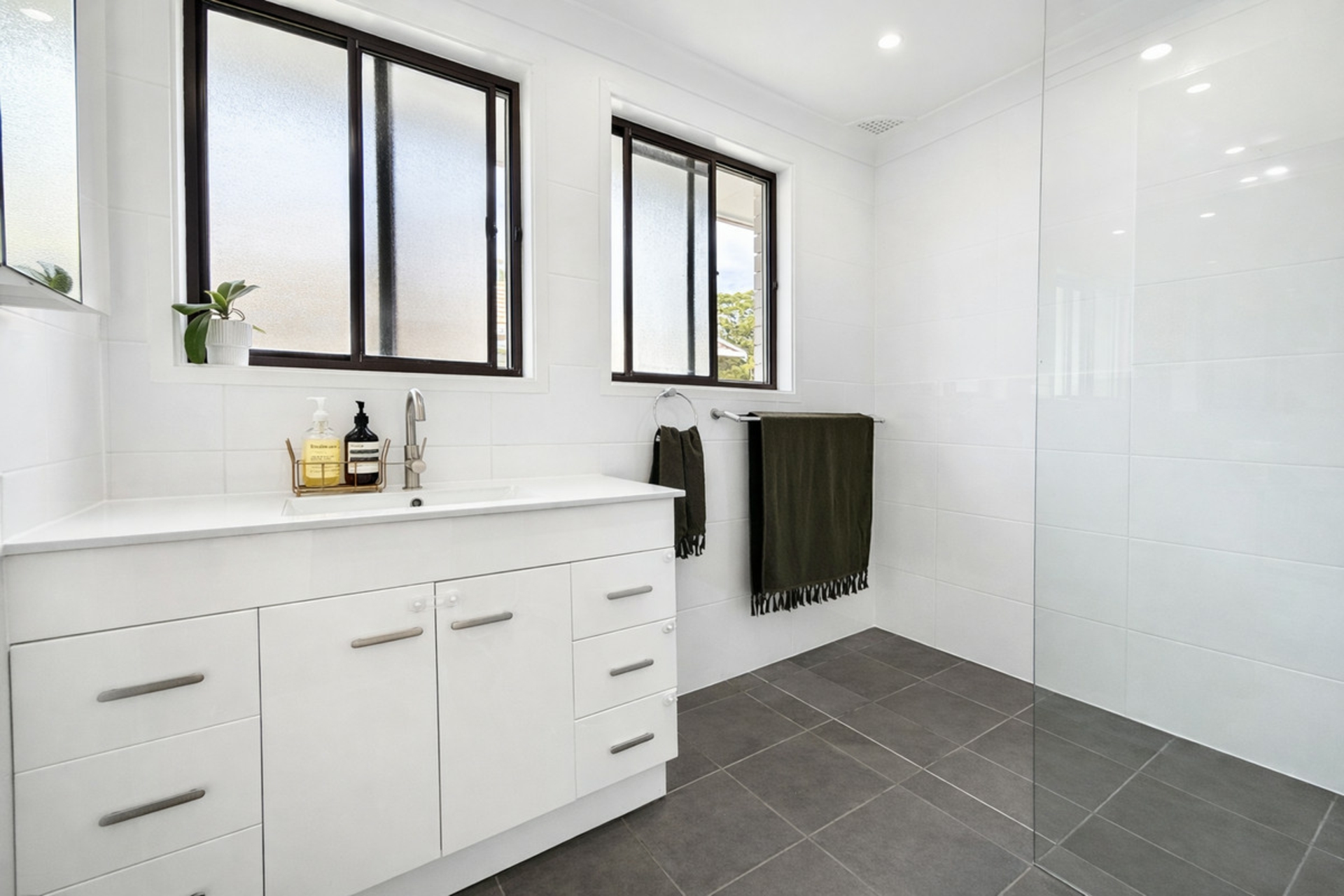 20 Moloki Avenue — photo 9 of 14