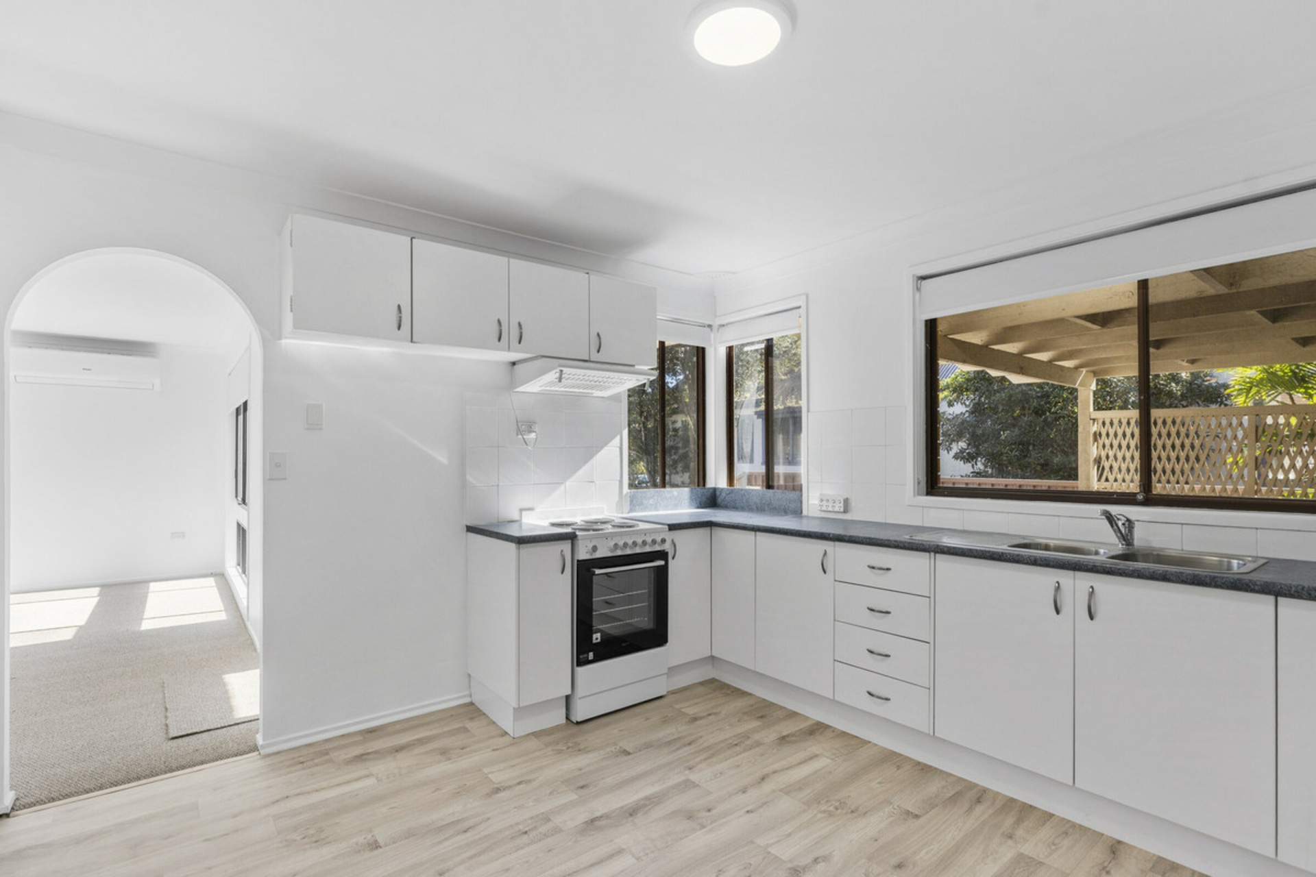 30 Mclean Street — photo 6 of 16