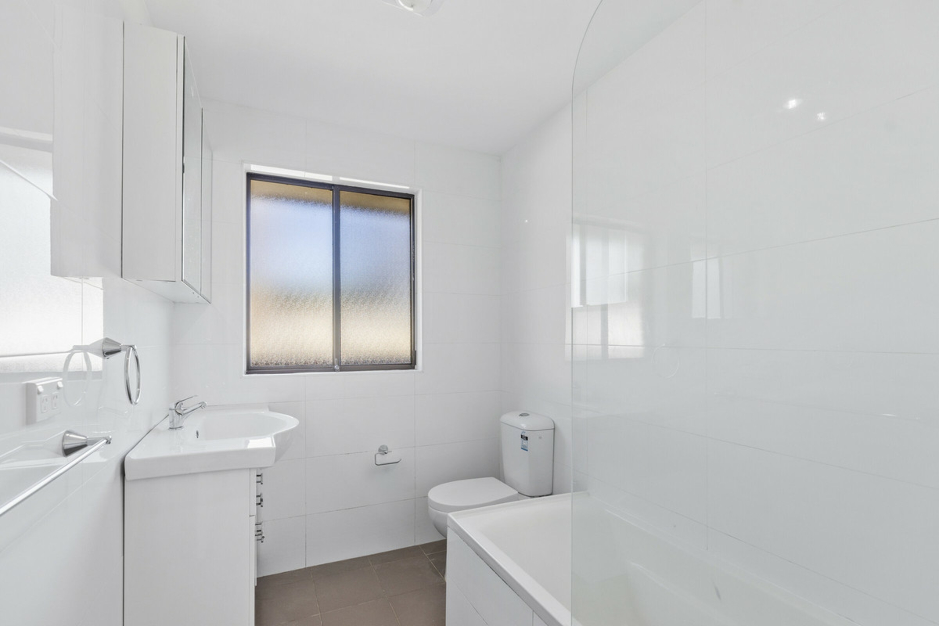 30 Mclean Street — photo 7 of 16