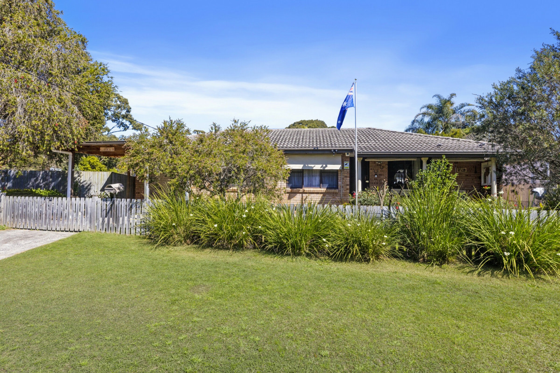 34 Playford Road — photo 2 of 11