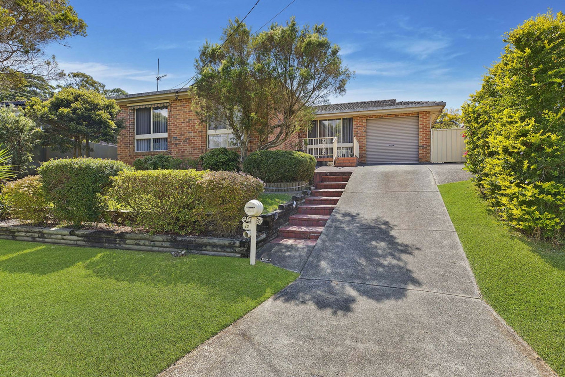 12 The Avenue — photo from LJ Hooker Tumbi Umbi | Killarney Vale | Bateau Bay