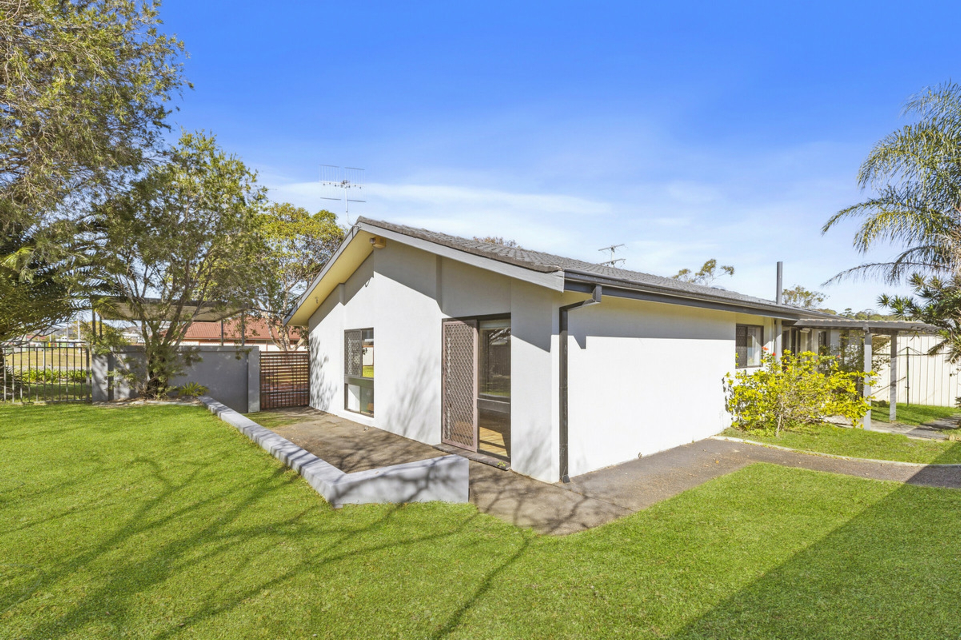 48 George Evans Road — photo 10 of 13