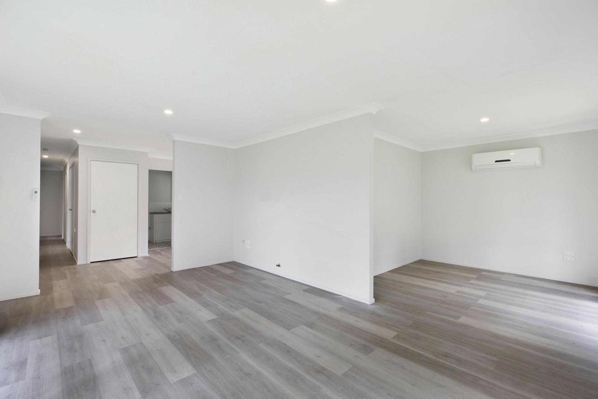 30 Betty Anne Place — photo 4 of 9