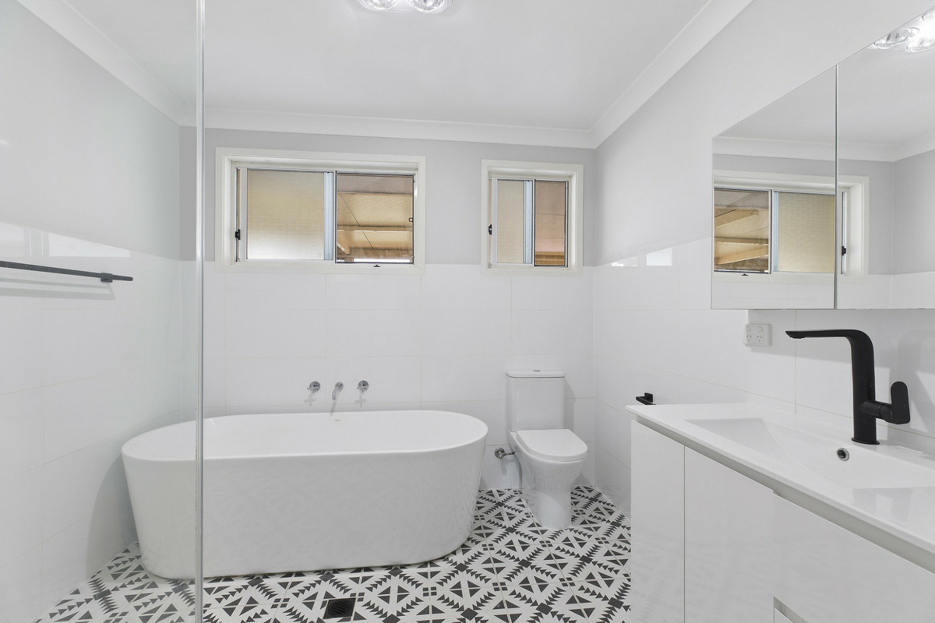30 Betty Anne Place — photo 5 of 9