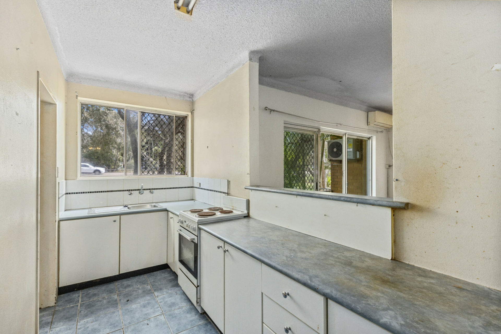 3/1 Coogee Avenue — photo 3 of 14