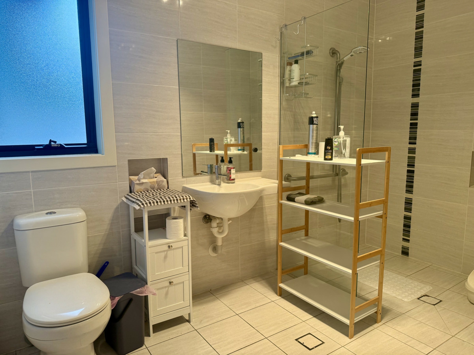 24 Duncan Street — photo 5 of 10