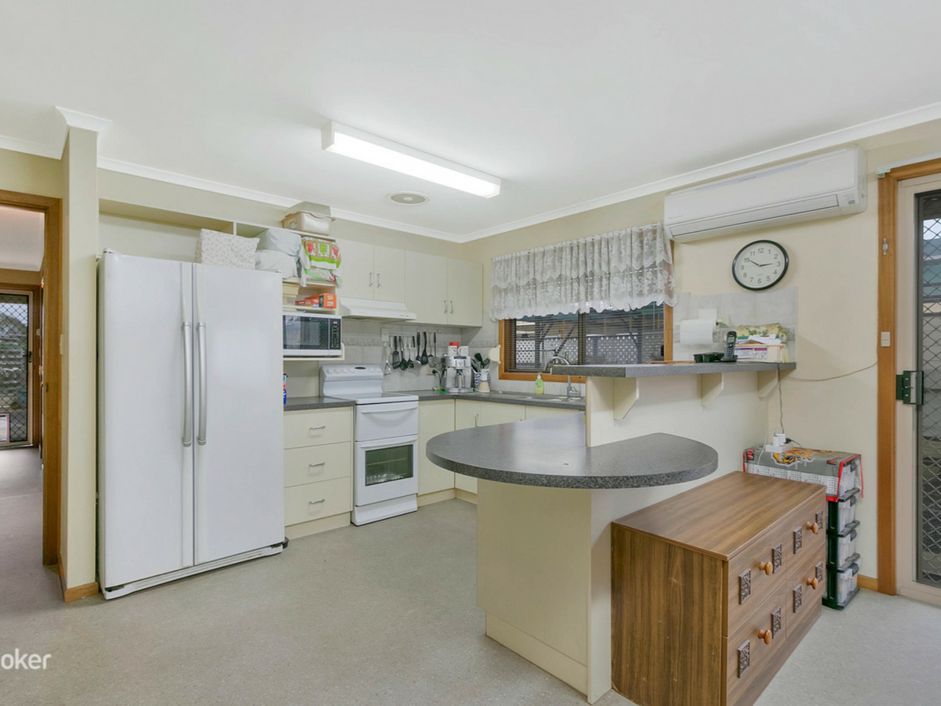 6 Centenary Avenue, BALAKLAVA