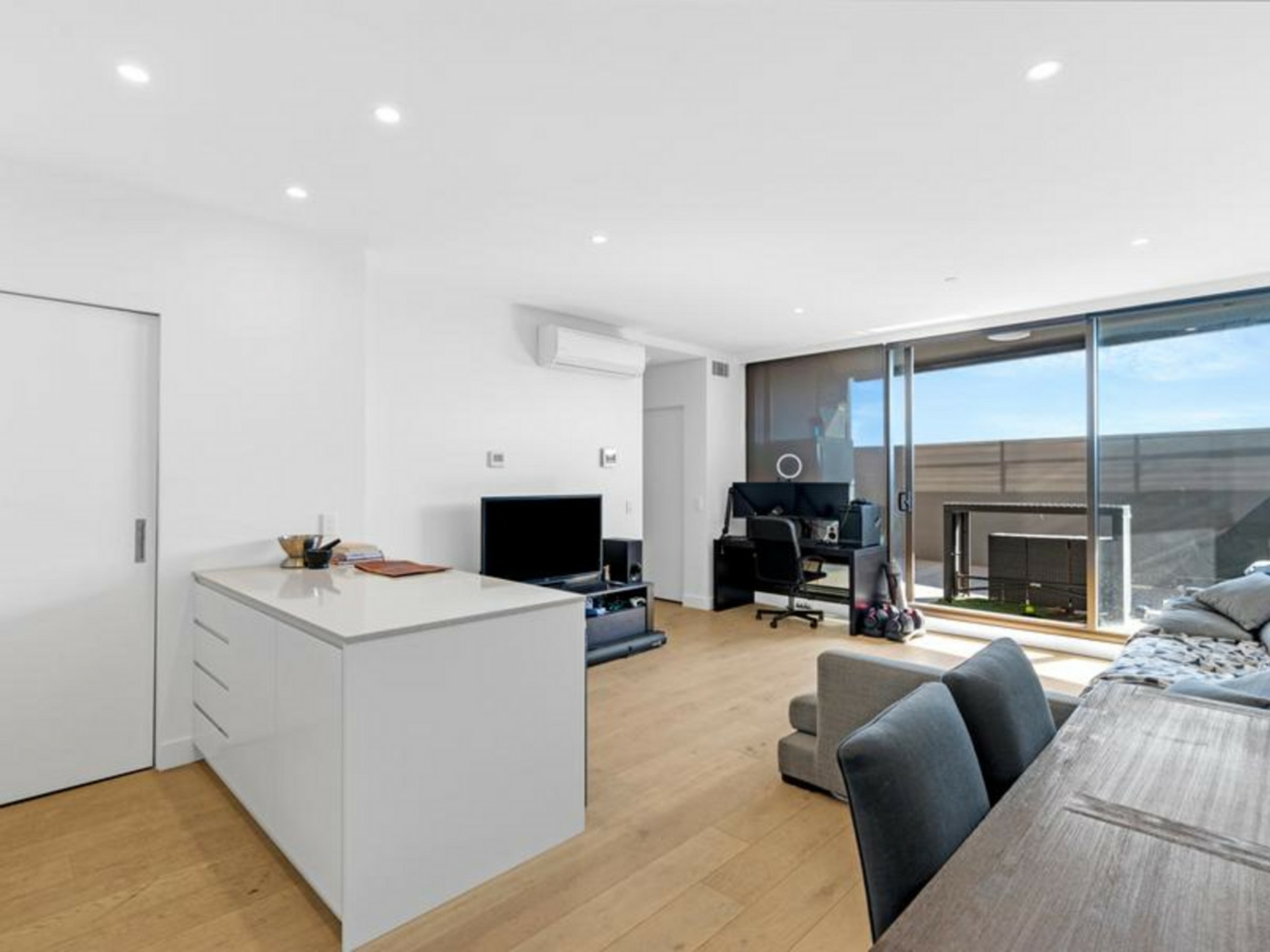 707/421 King William Street, ADELAIDE
