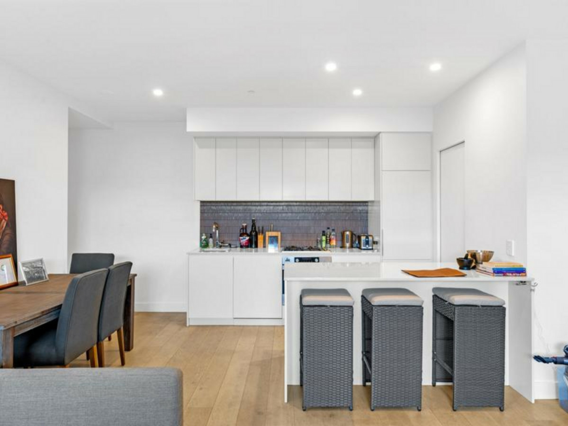 707/421 King William Street, ADELAIDE