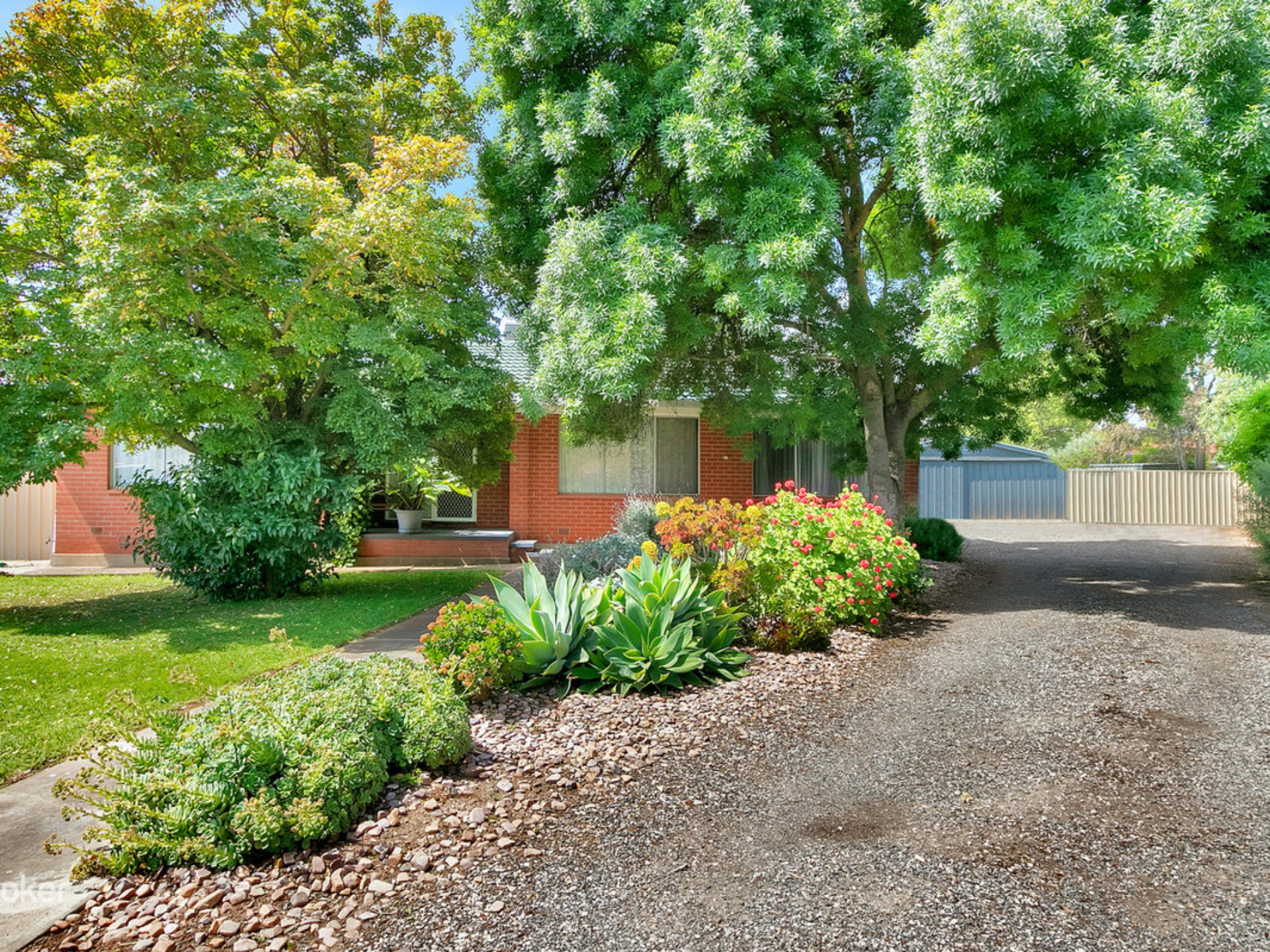 2 Milne Court, Evanston Park